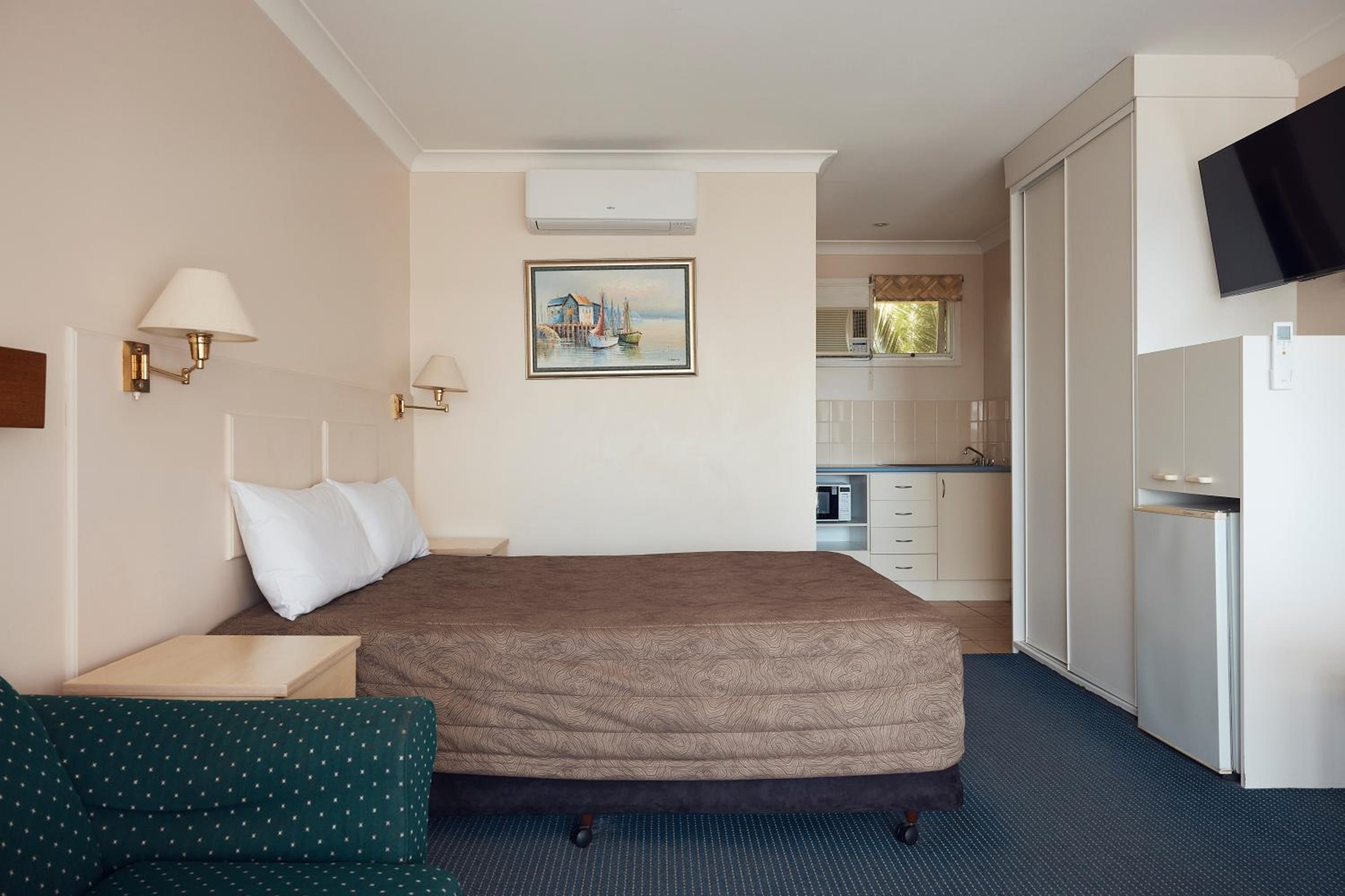 Queen Room