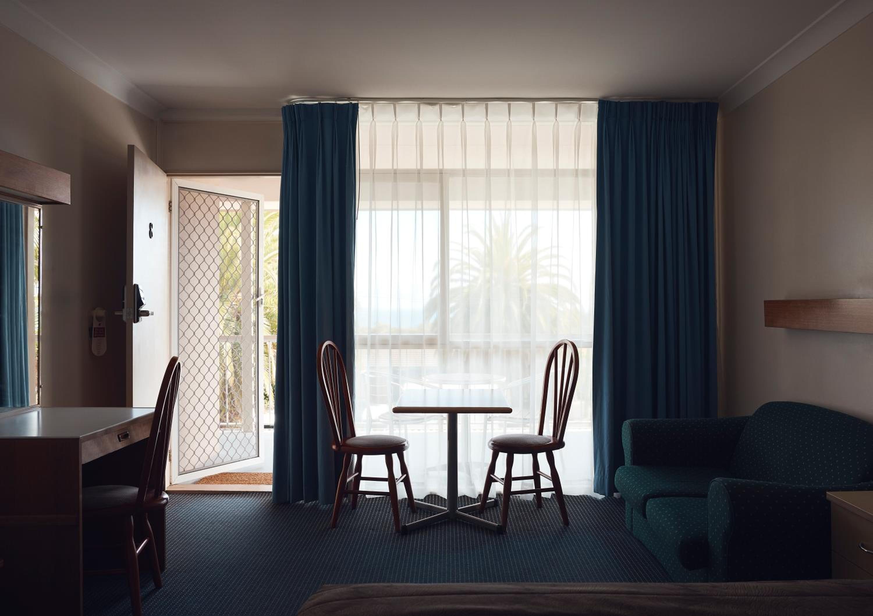 Queen Room photo 3