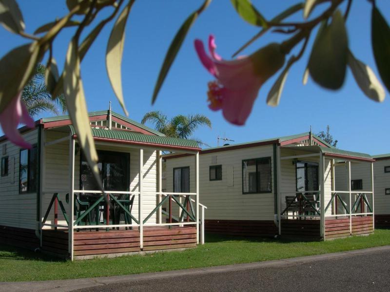 Standard Cabin 2 Bedroom - No Pets Allowed photo 2