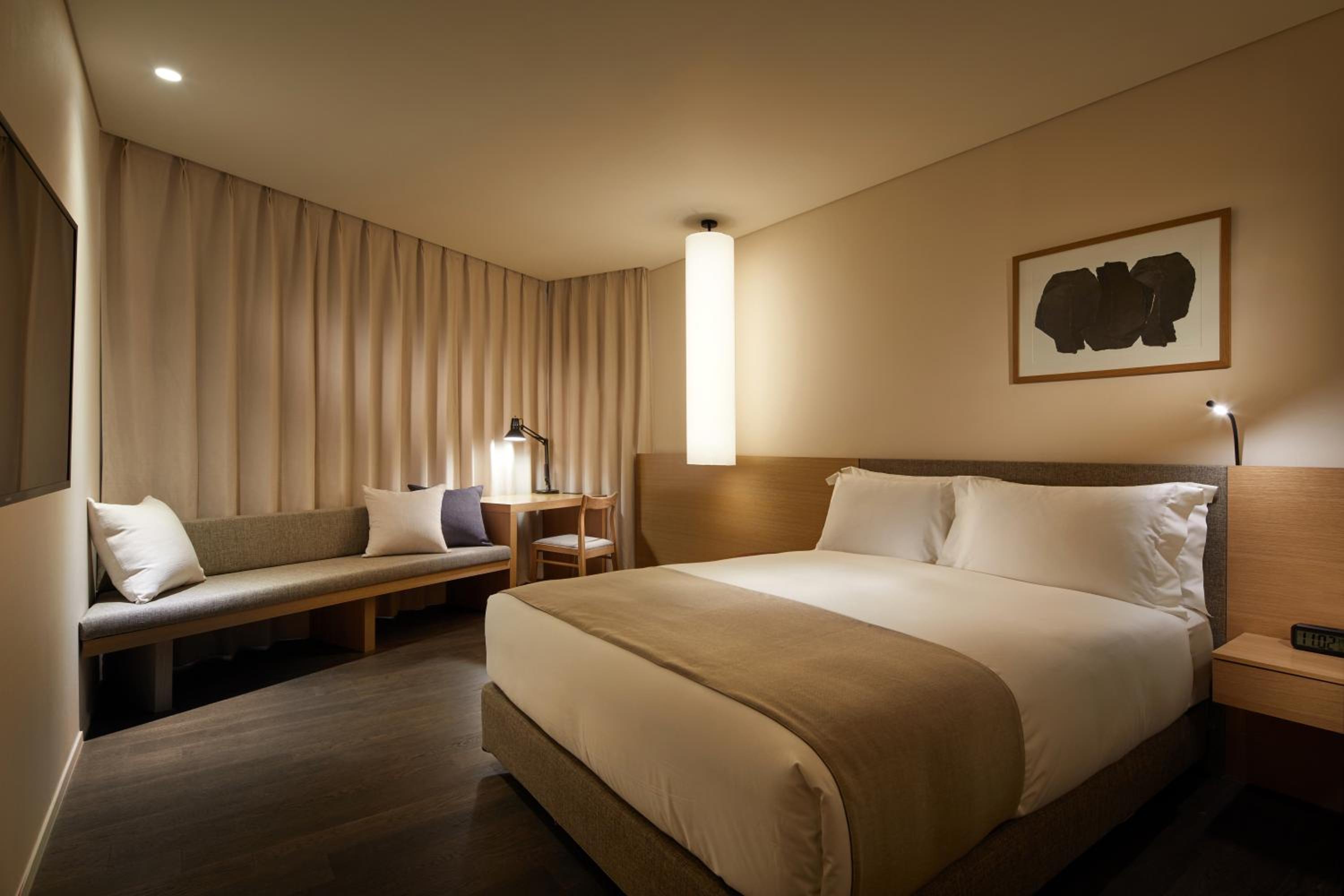 Deluxe Double Room - No View  - Photo 1