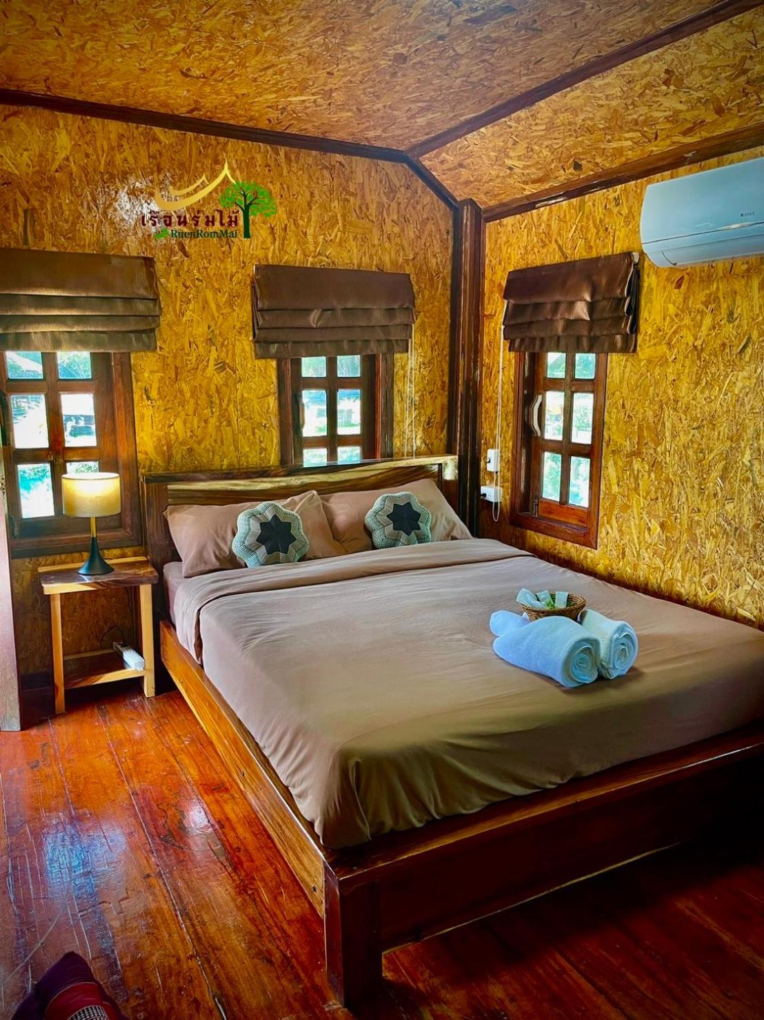 One-Bedroom House - Photo 1