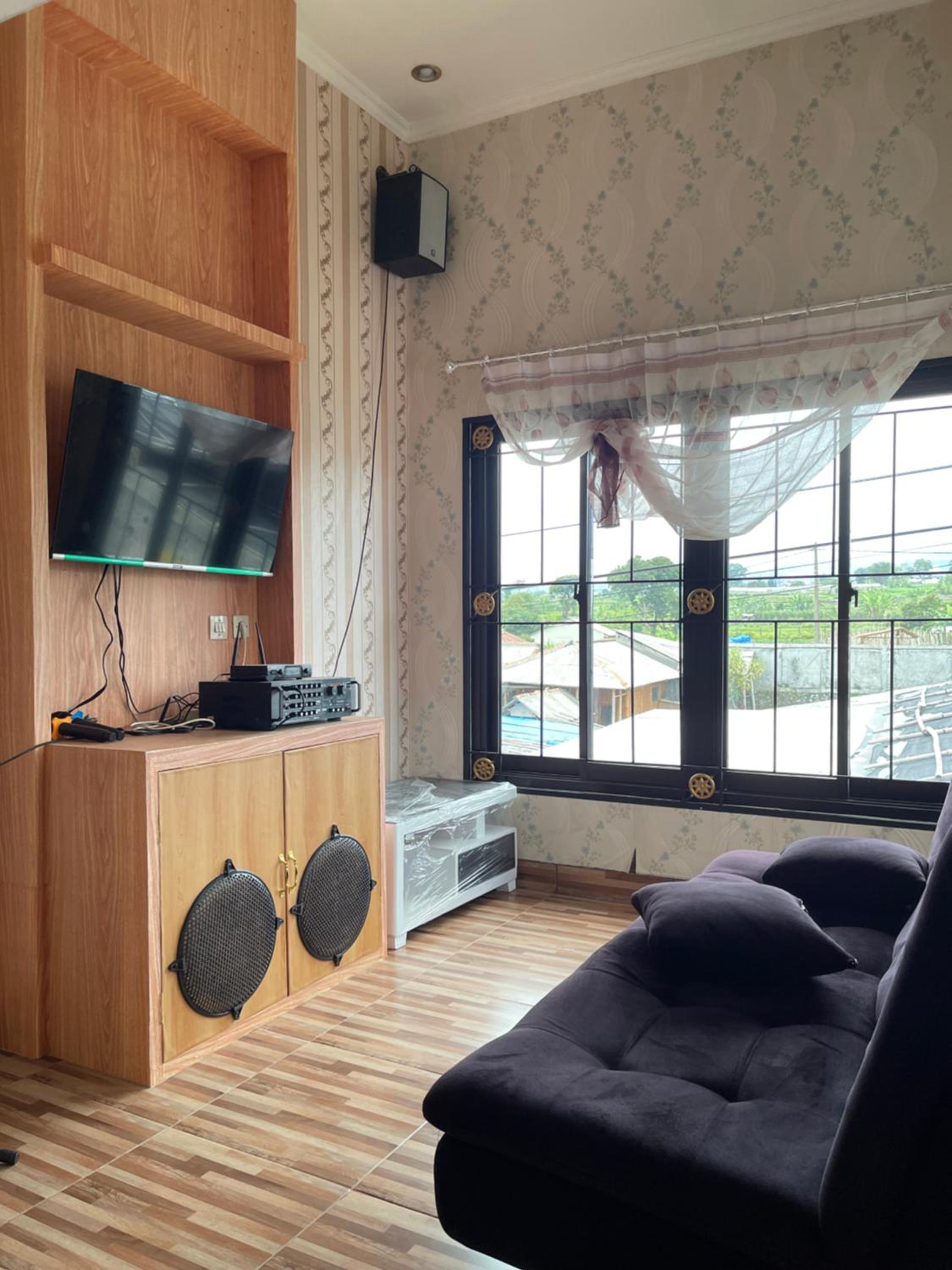 Villa photo 2