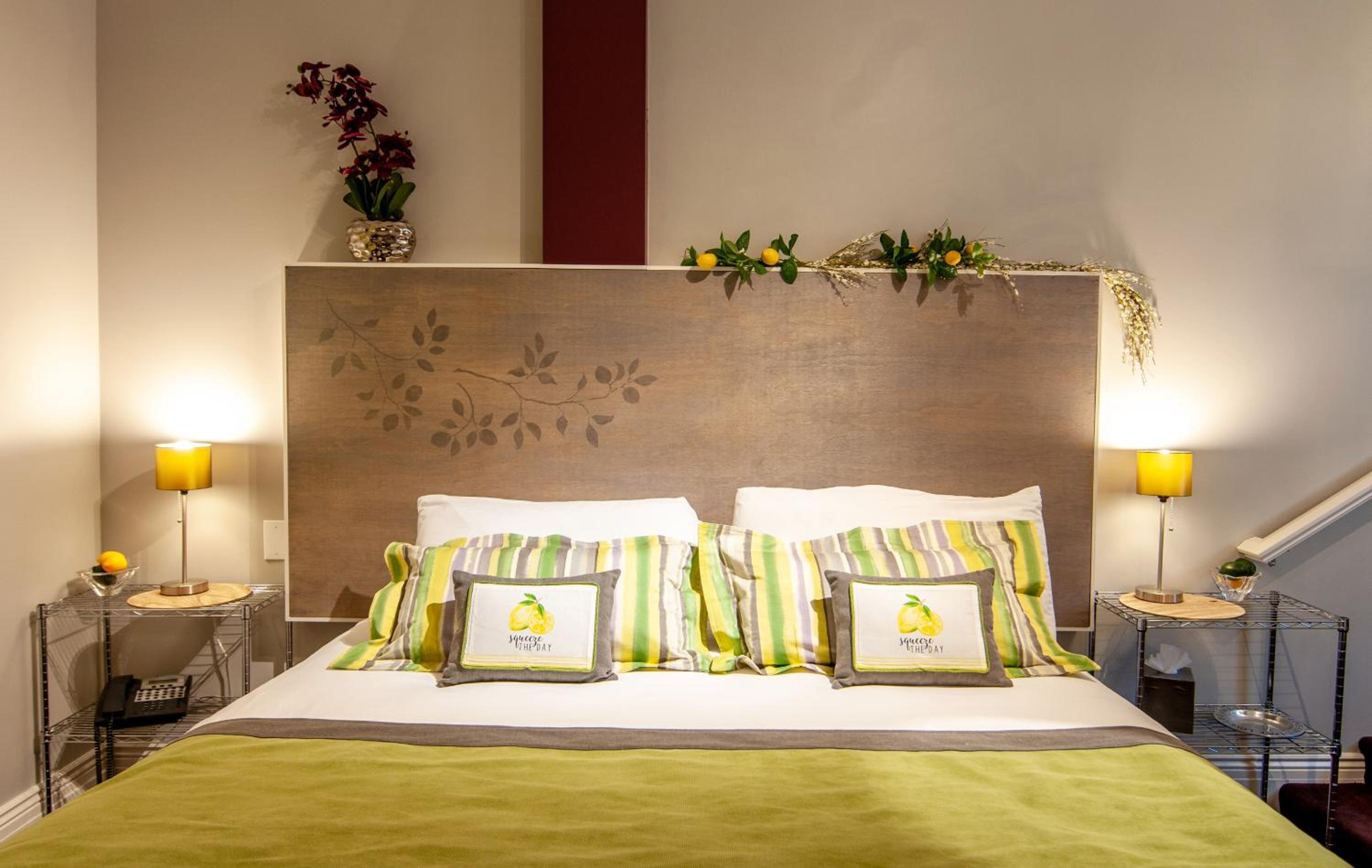 Deluxe Double Room with Sea View - Photo 3