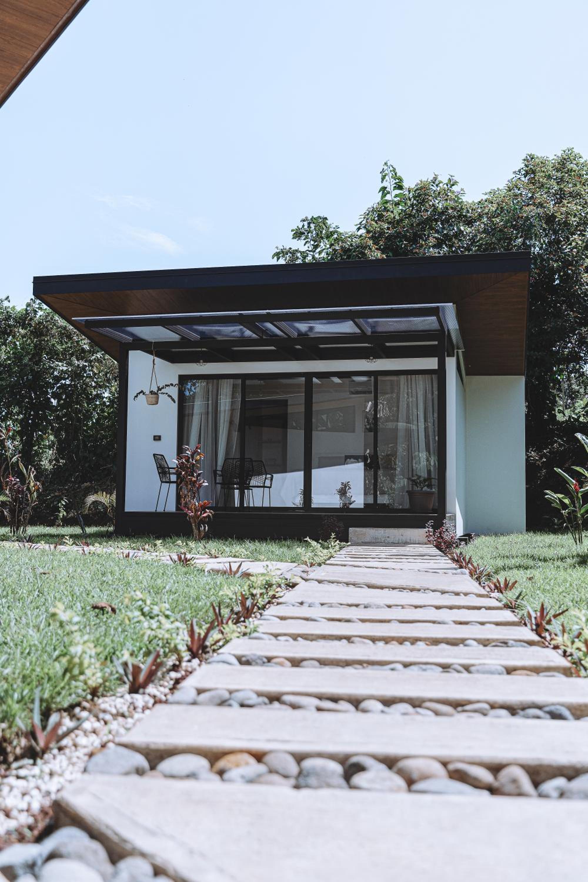 Deluxe Bungalow with Garden View