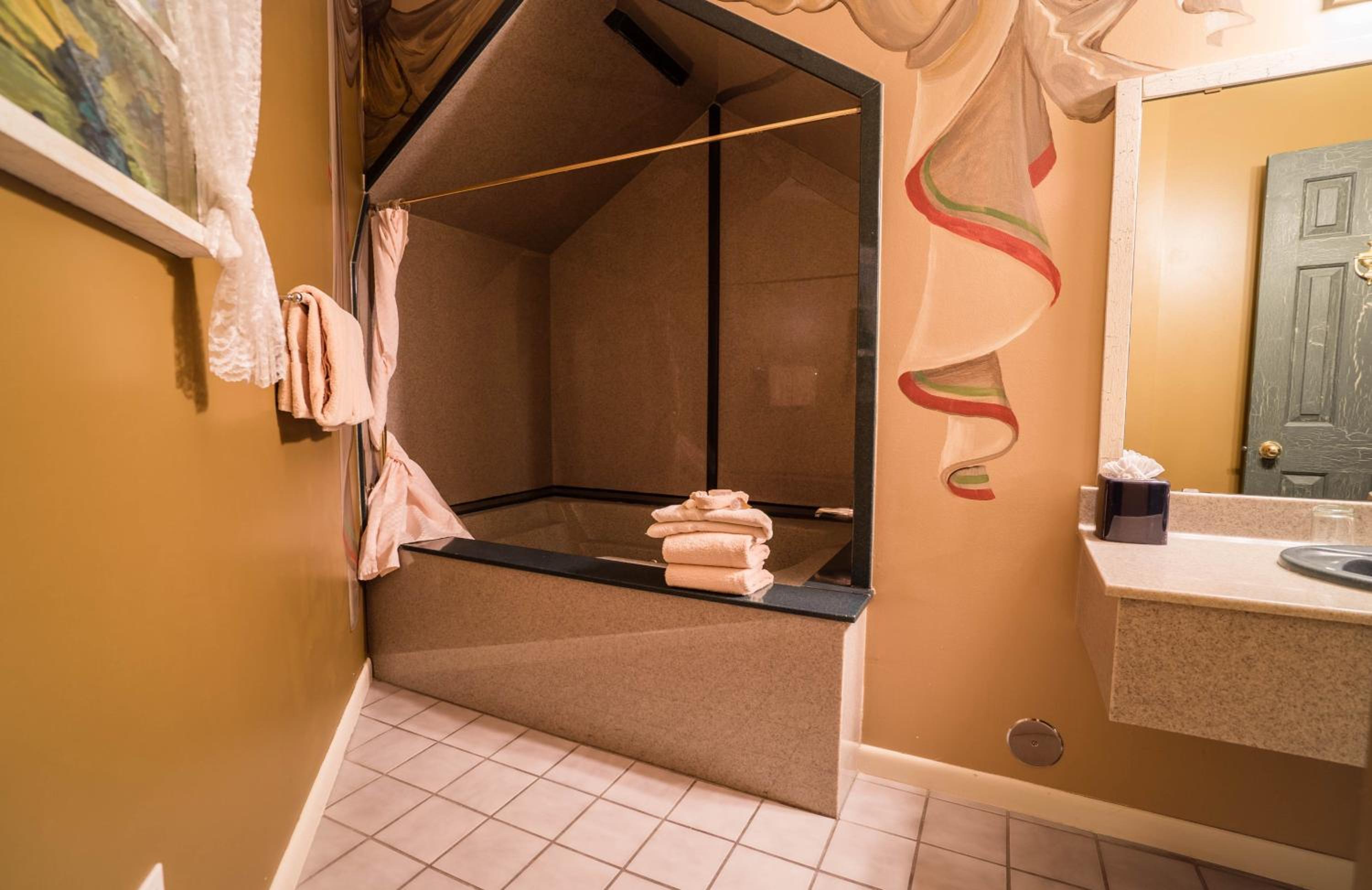 Deluxe Room - Photo 6