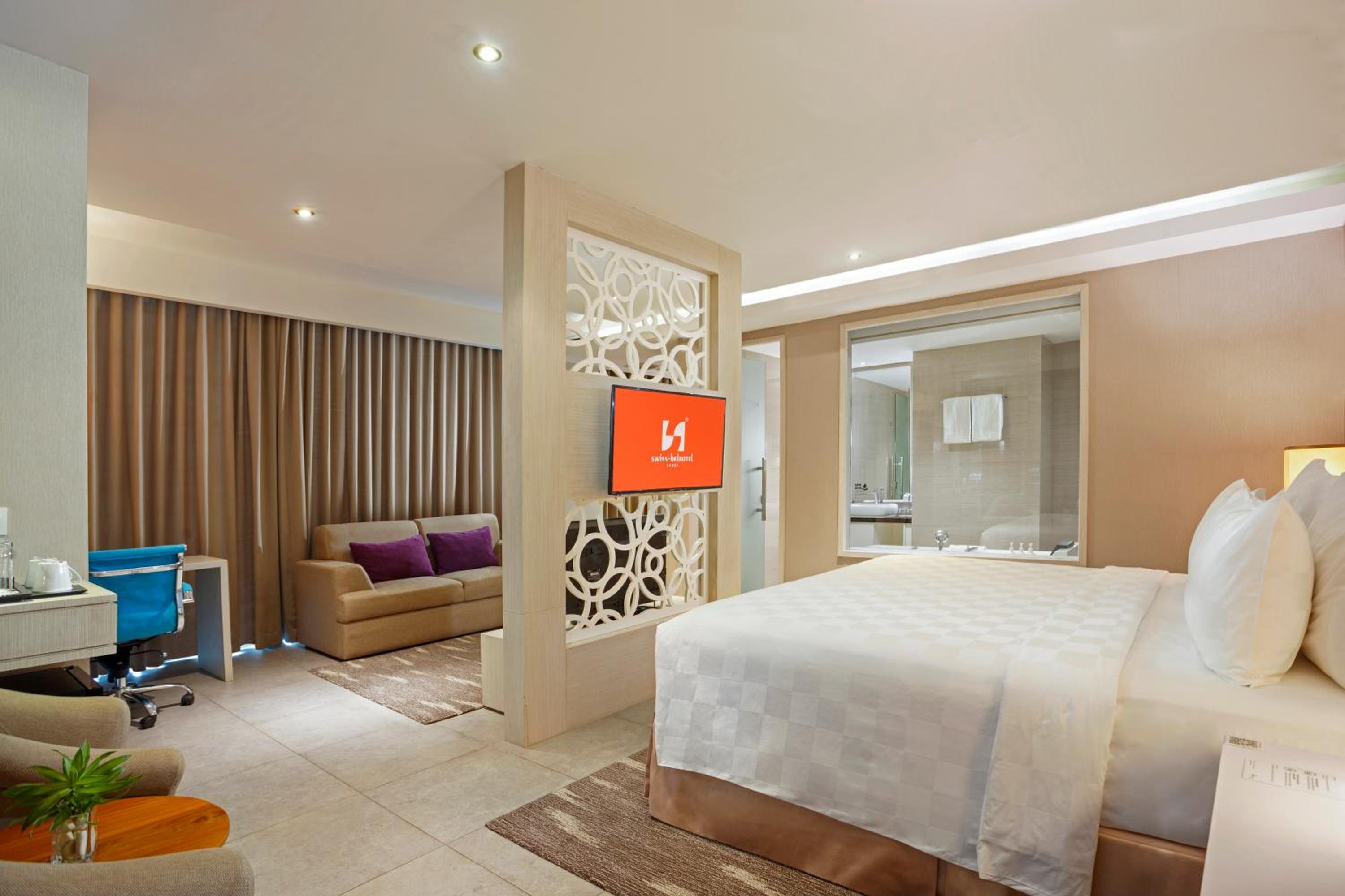 Executive Suite photo 3