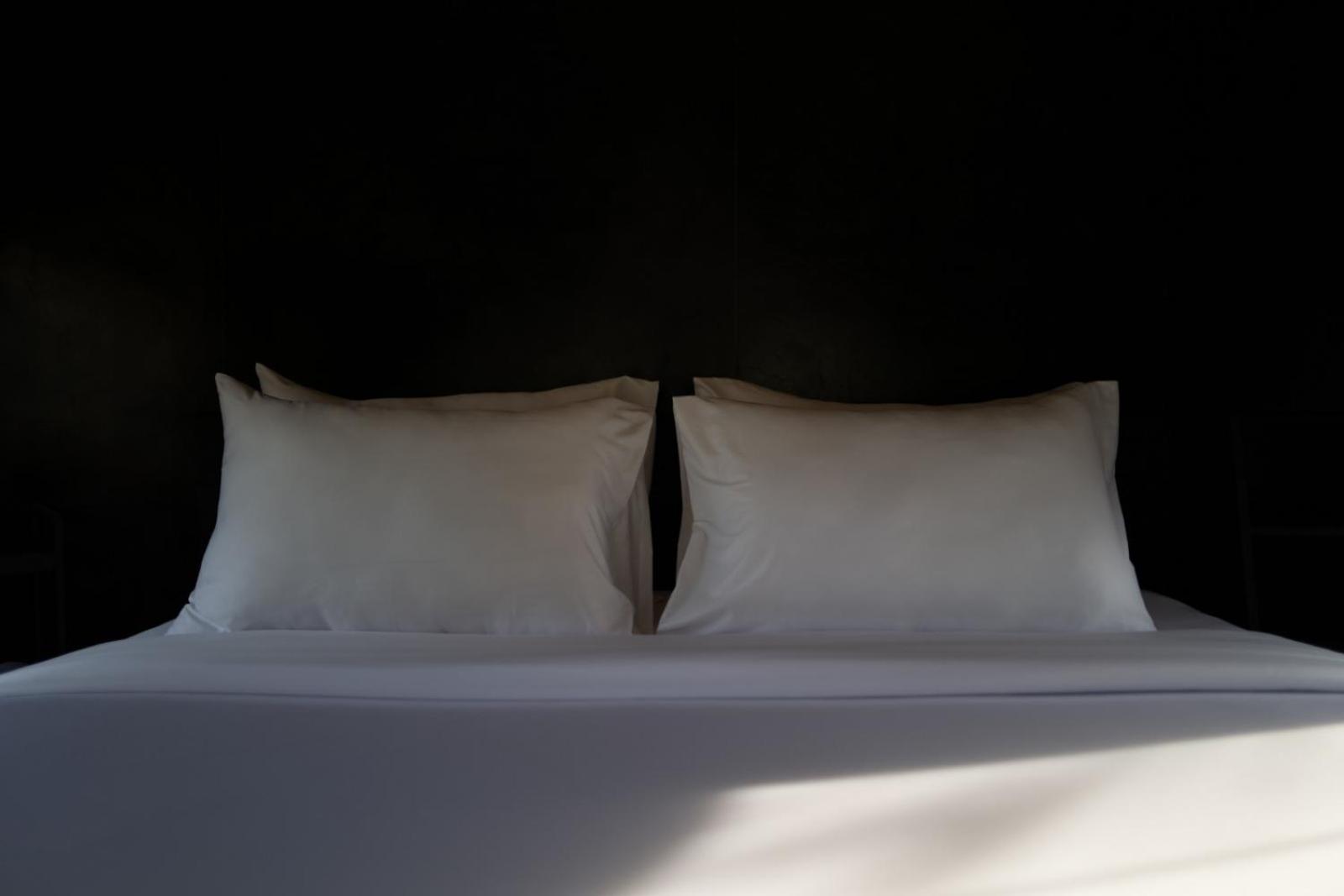 Standard Double Room With Shared Bathroom