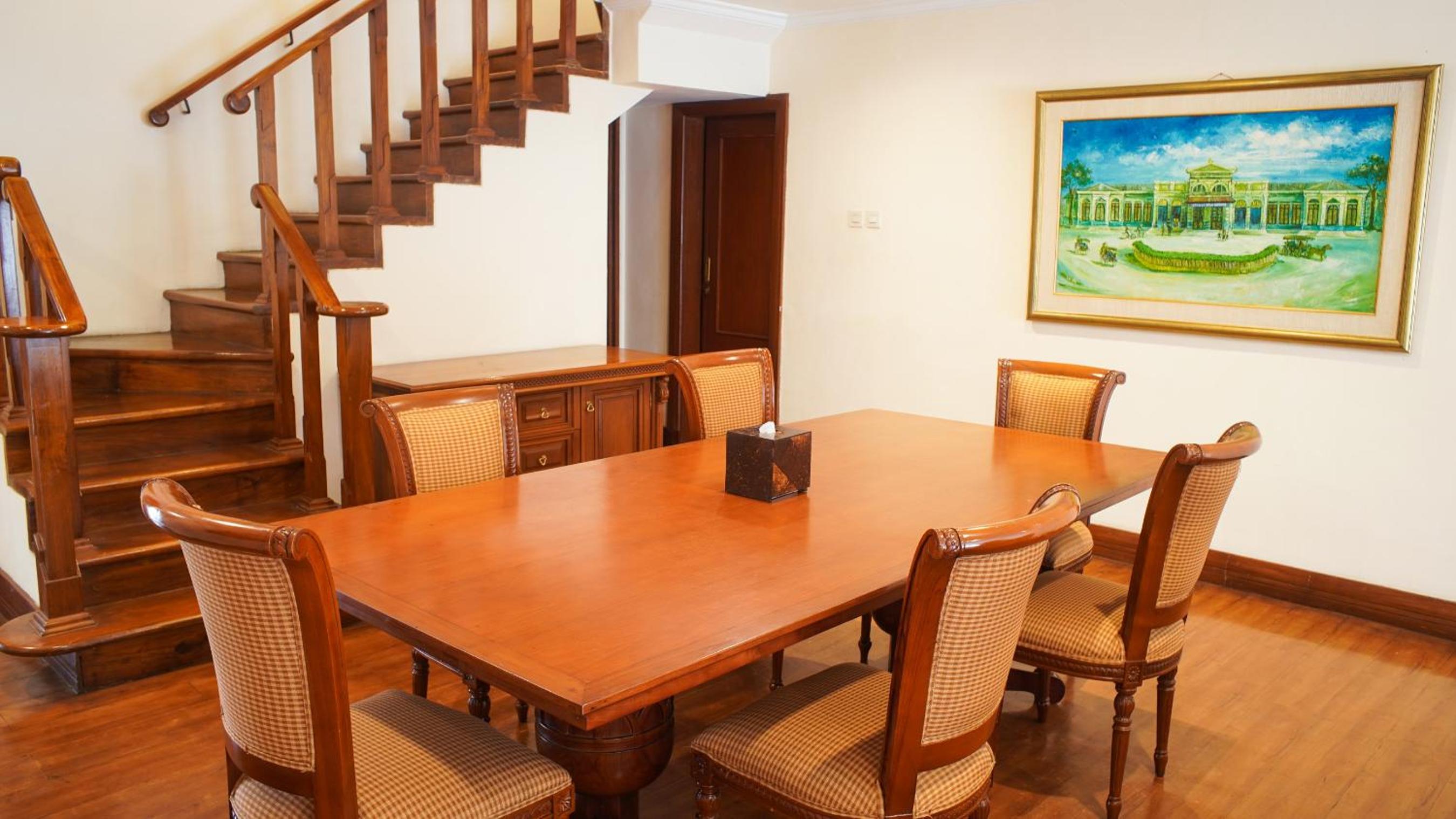 Three-Bedroom Bungalow - Photo 4