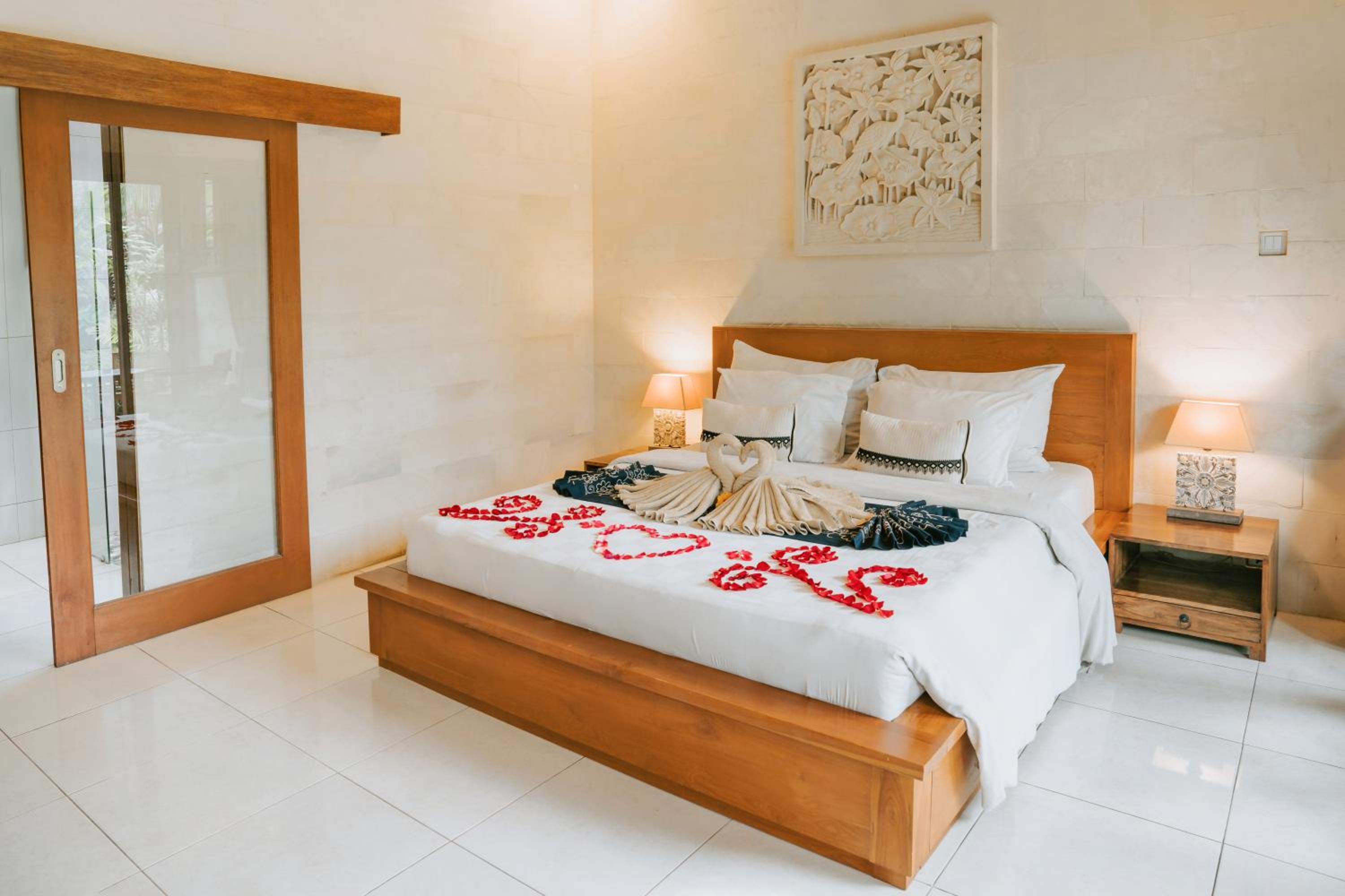 Standard Room with Garden View