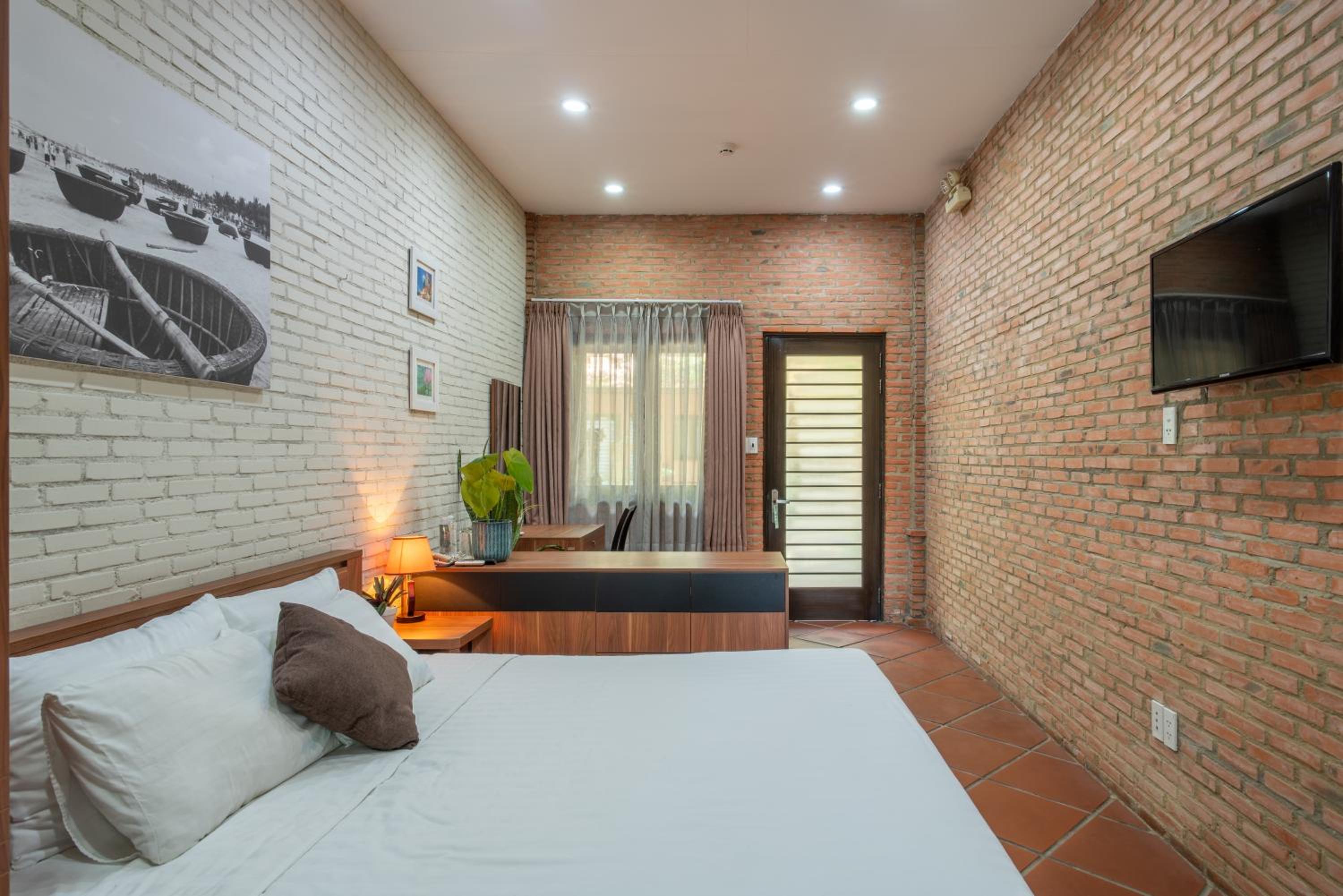 Double Room with Garden View - Photo 5