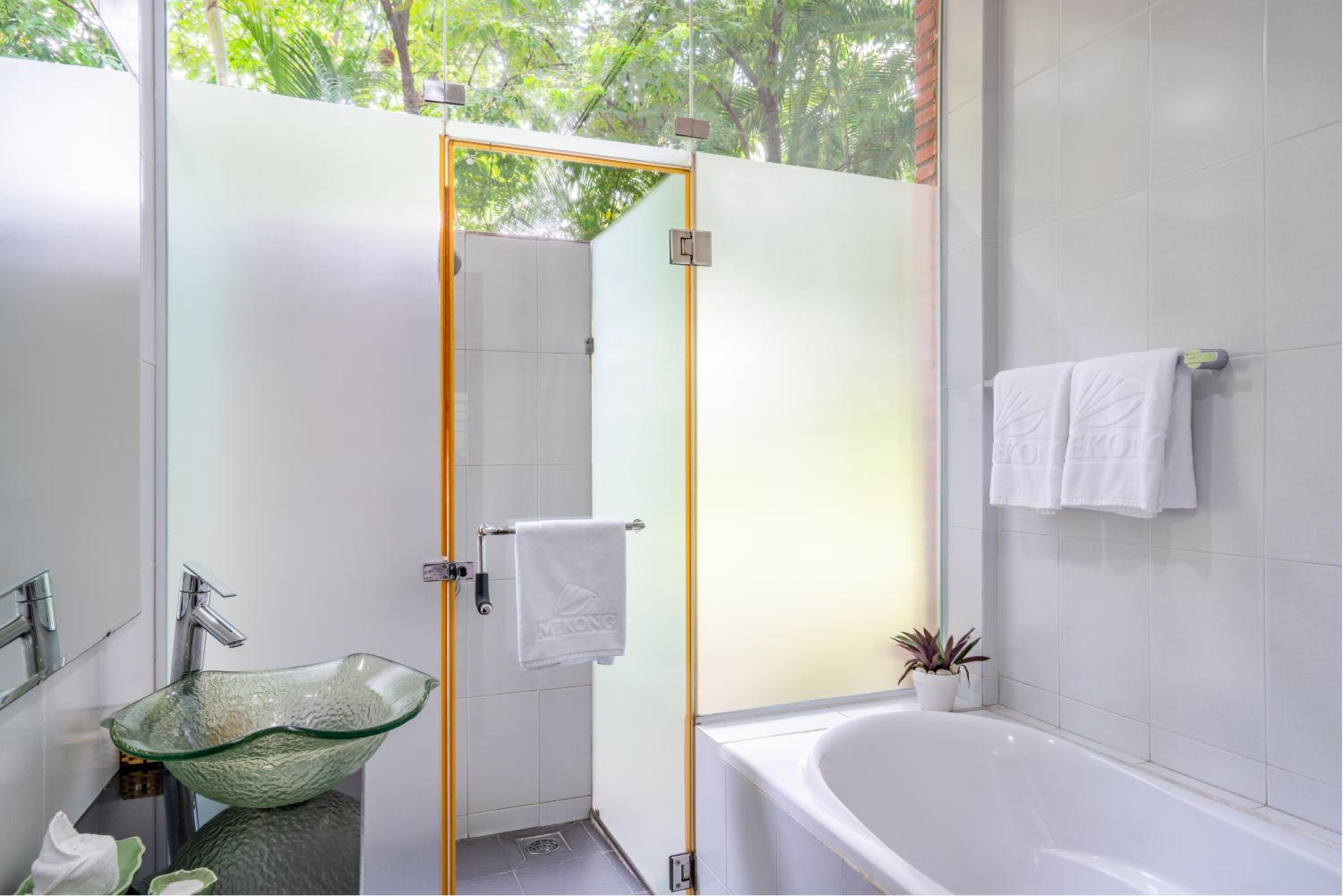 Double Room with Garden View - Photo 18