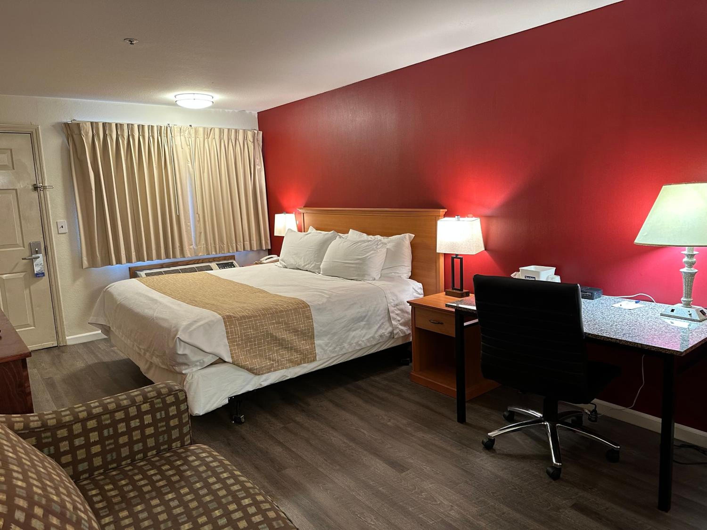 One Room Suite - Non Smoking - Photo 1