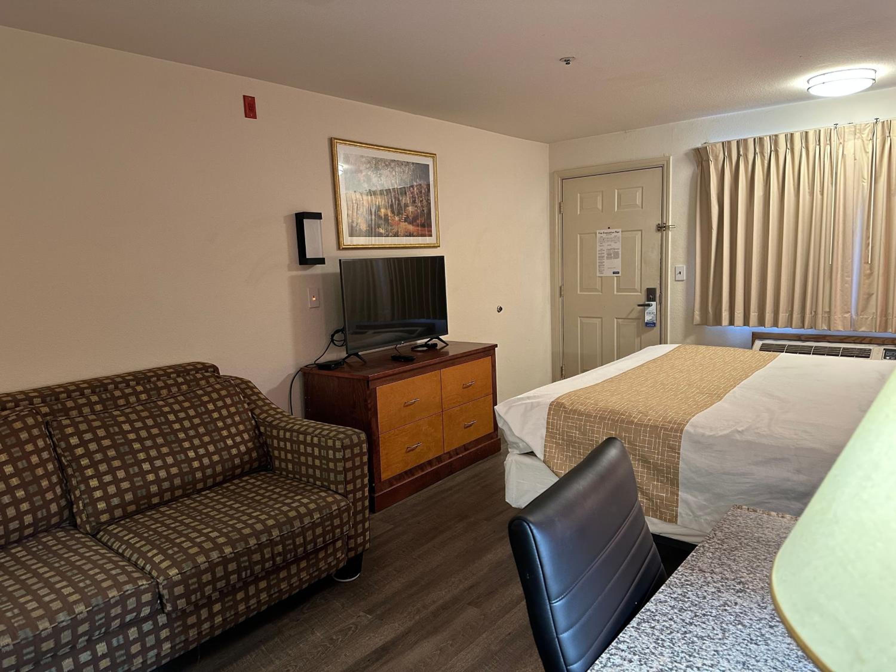 One Room Suite - Non Smoking - Photo 2