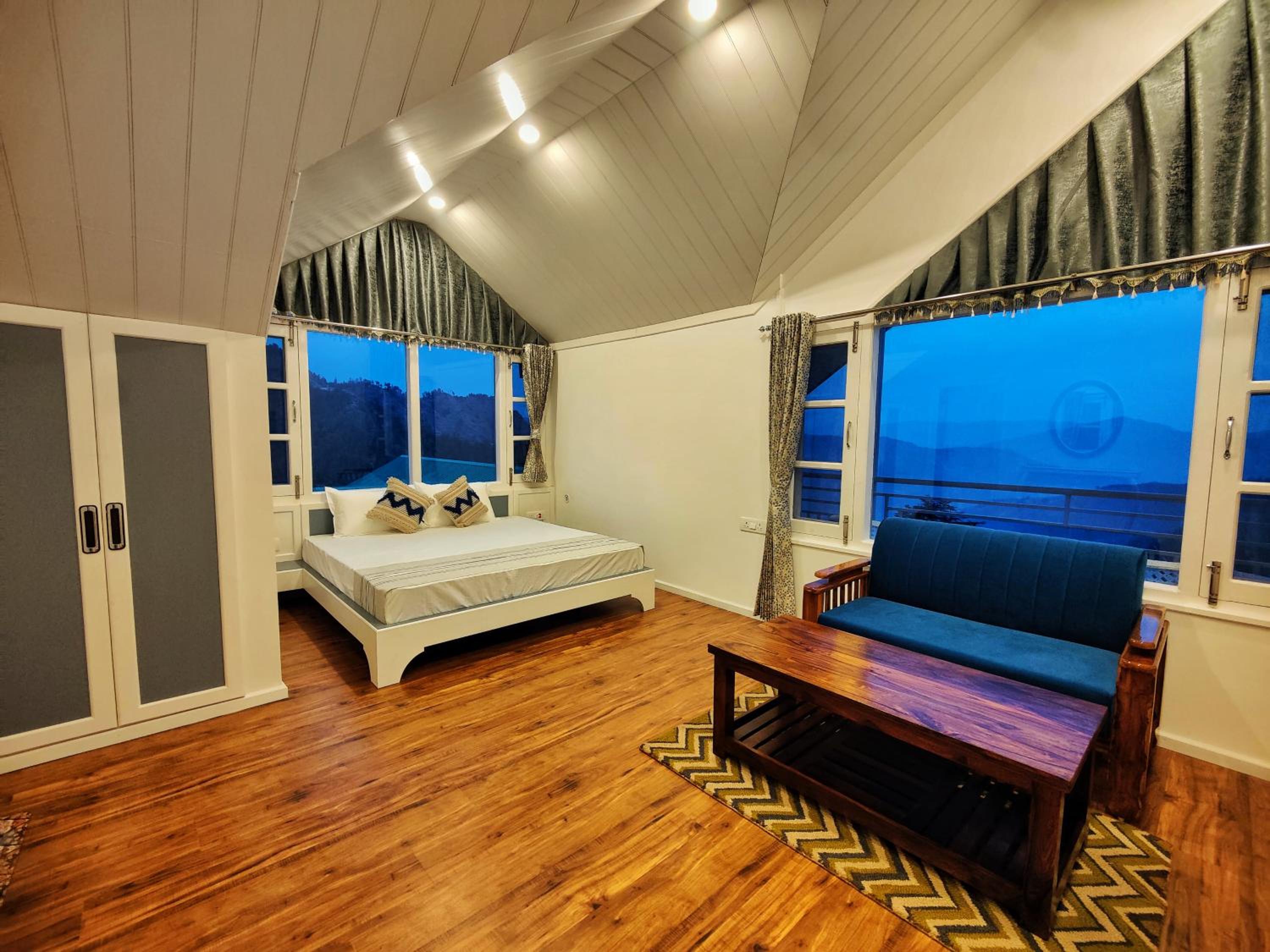 King Room with Balcony