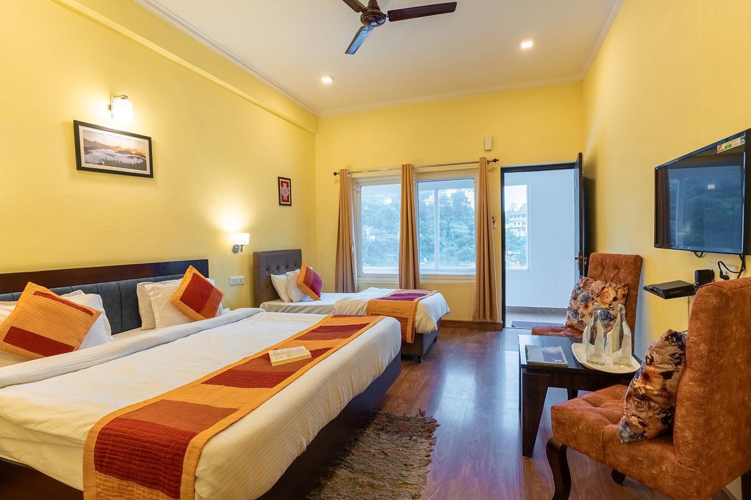 Deluxe Triple Room photo 3