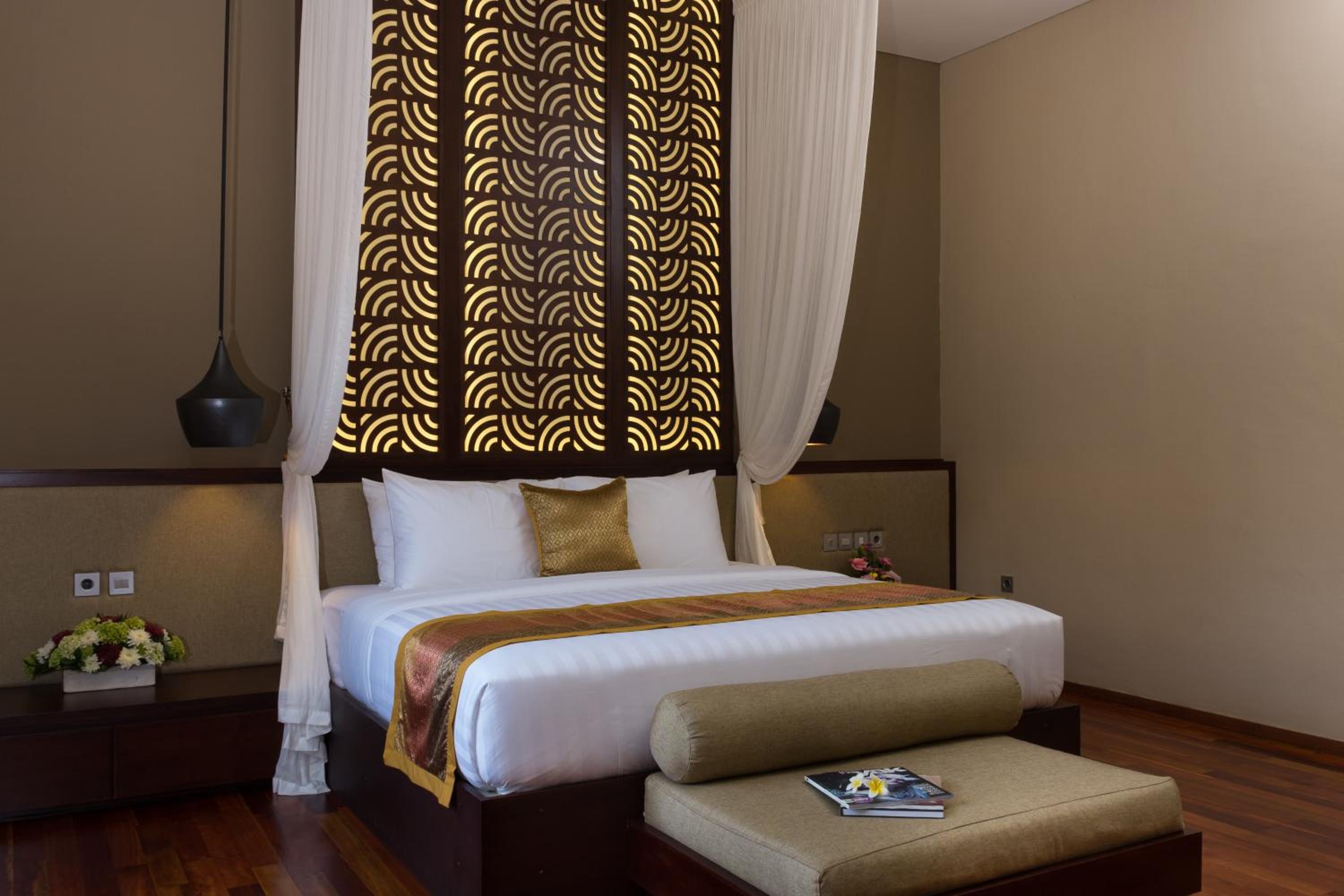 Two-Bedroom Villa with Private Pool - Photo 12