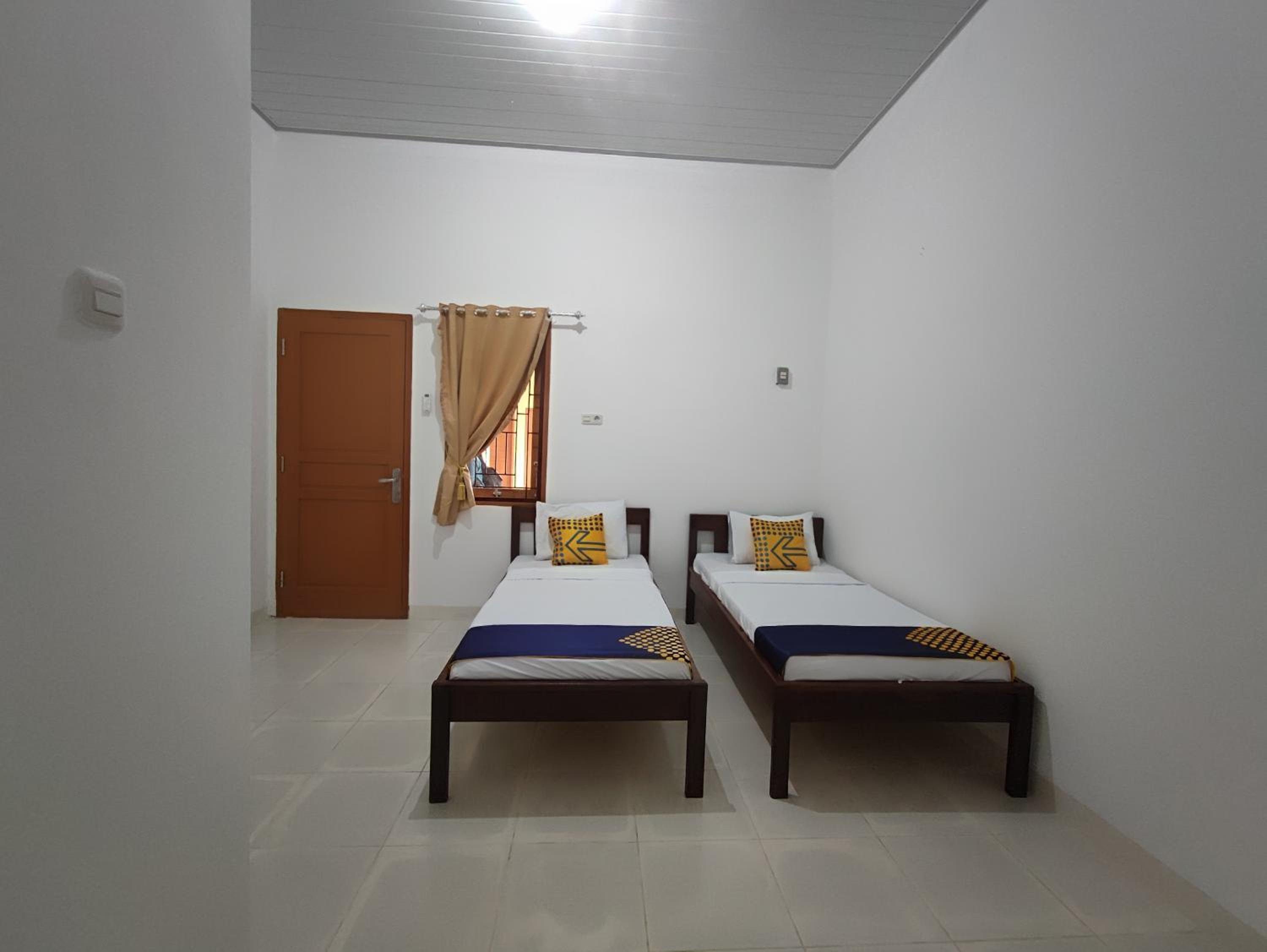 Small Twin Room photo 3