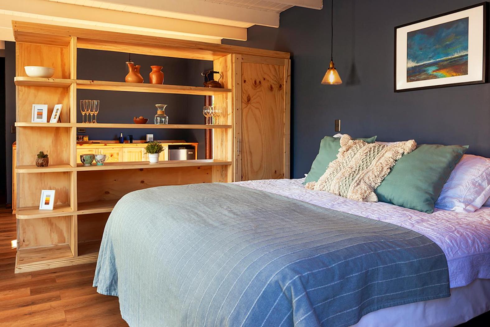 Deluxe King Suite photo 1