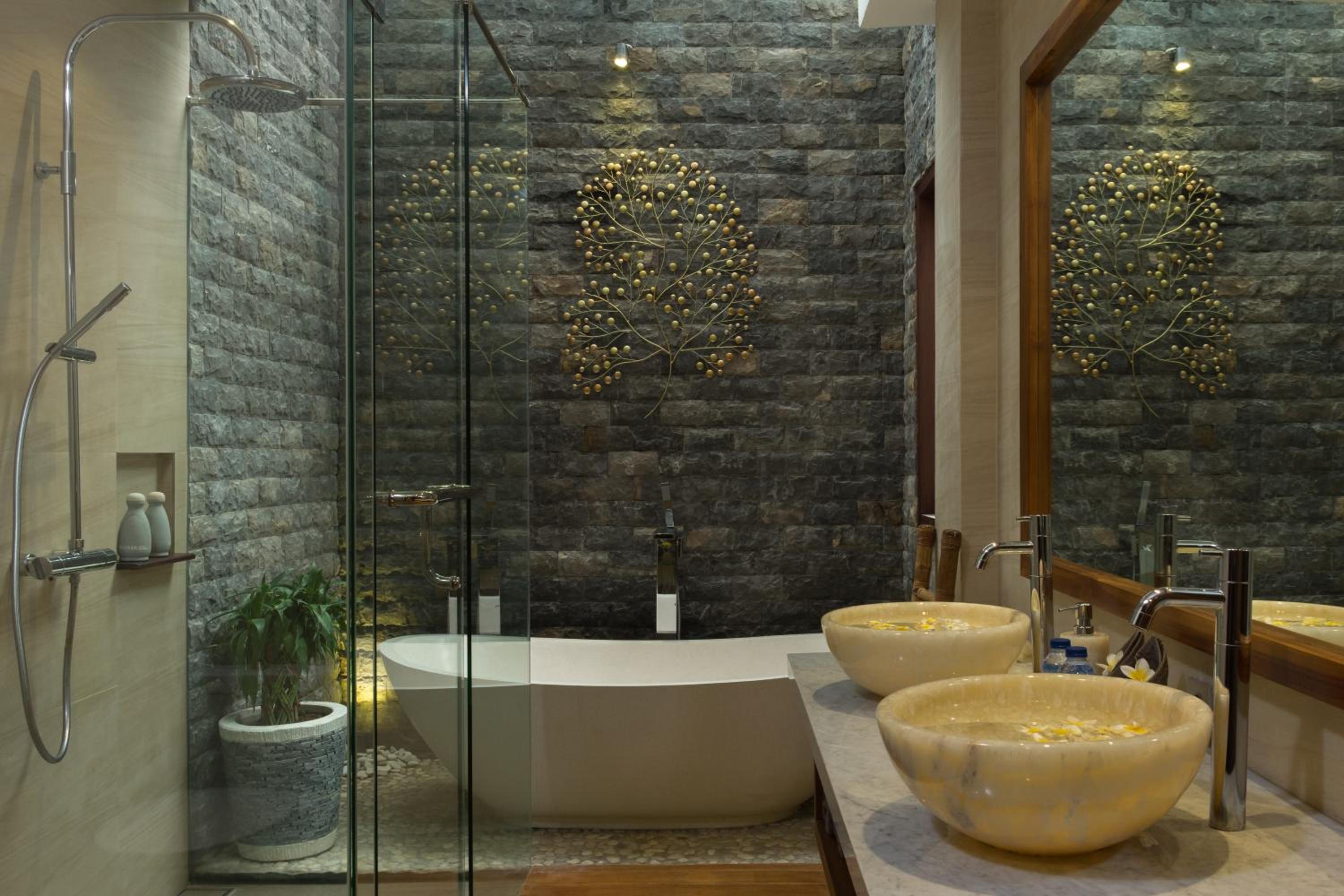 Three-Bedroom Villa with Private Pool - Photo 13