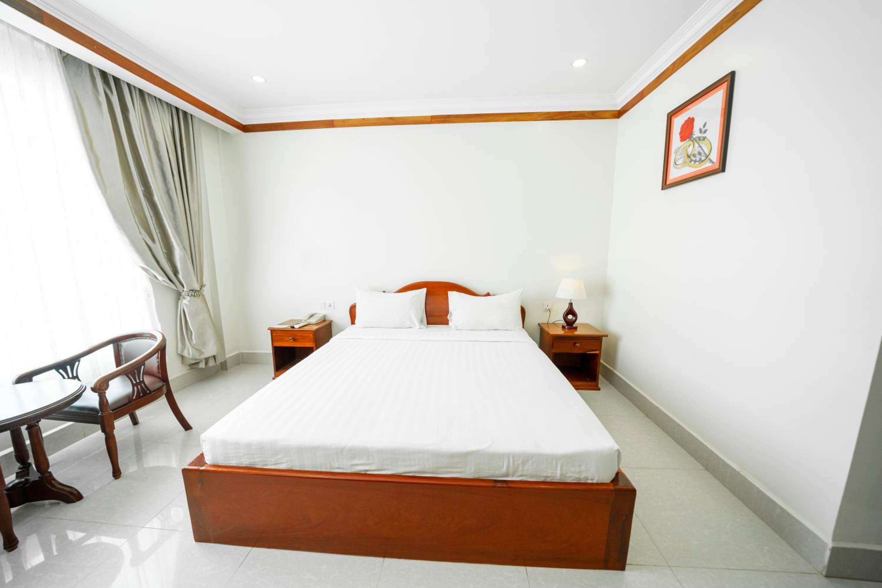 Standard Double Room - Photo 2