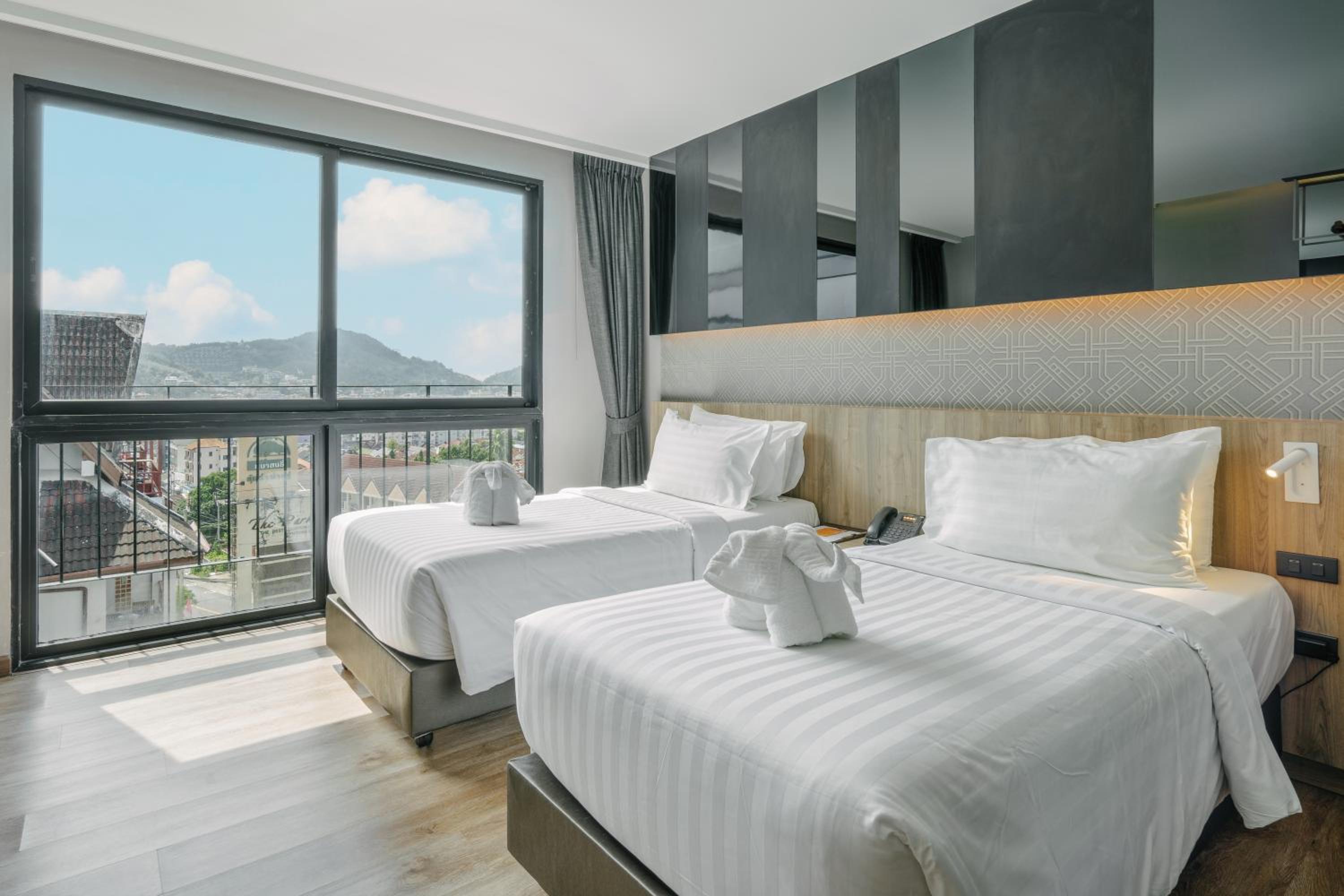 Rak Twin Room No Balcony - Photo 6