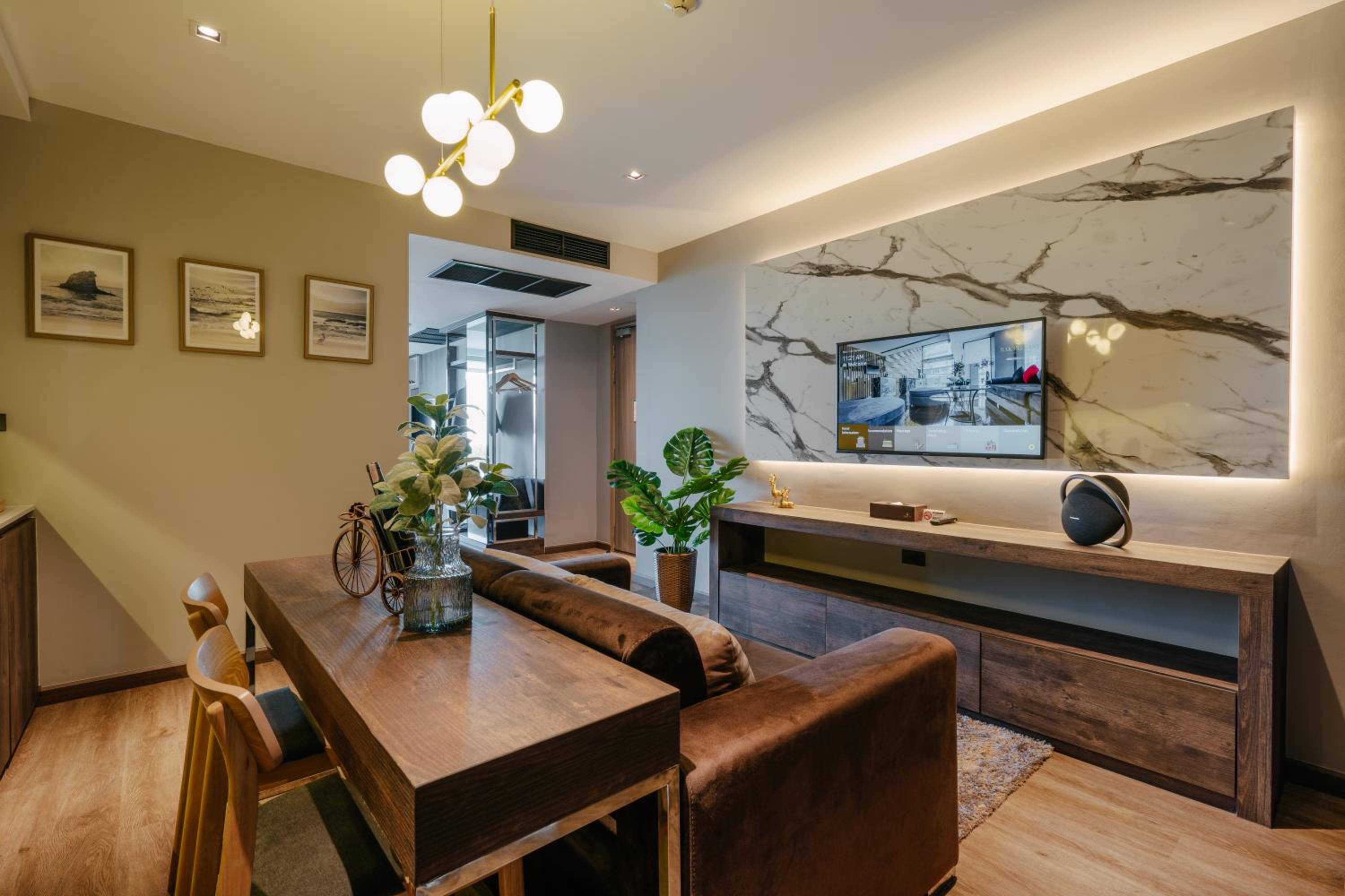 Rak Studio Room with Kitchenette and Bathtub with Balcony - Photo 3