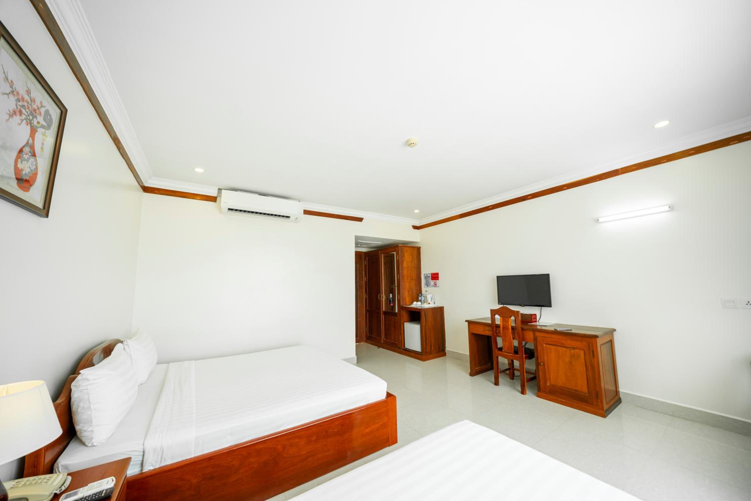 Standard Twin Room - Photo 3