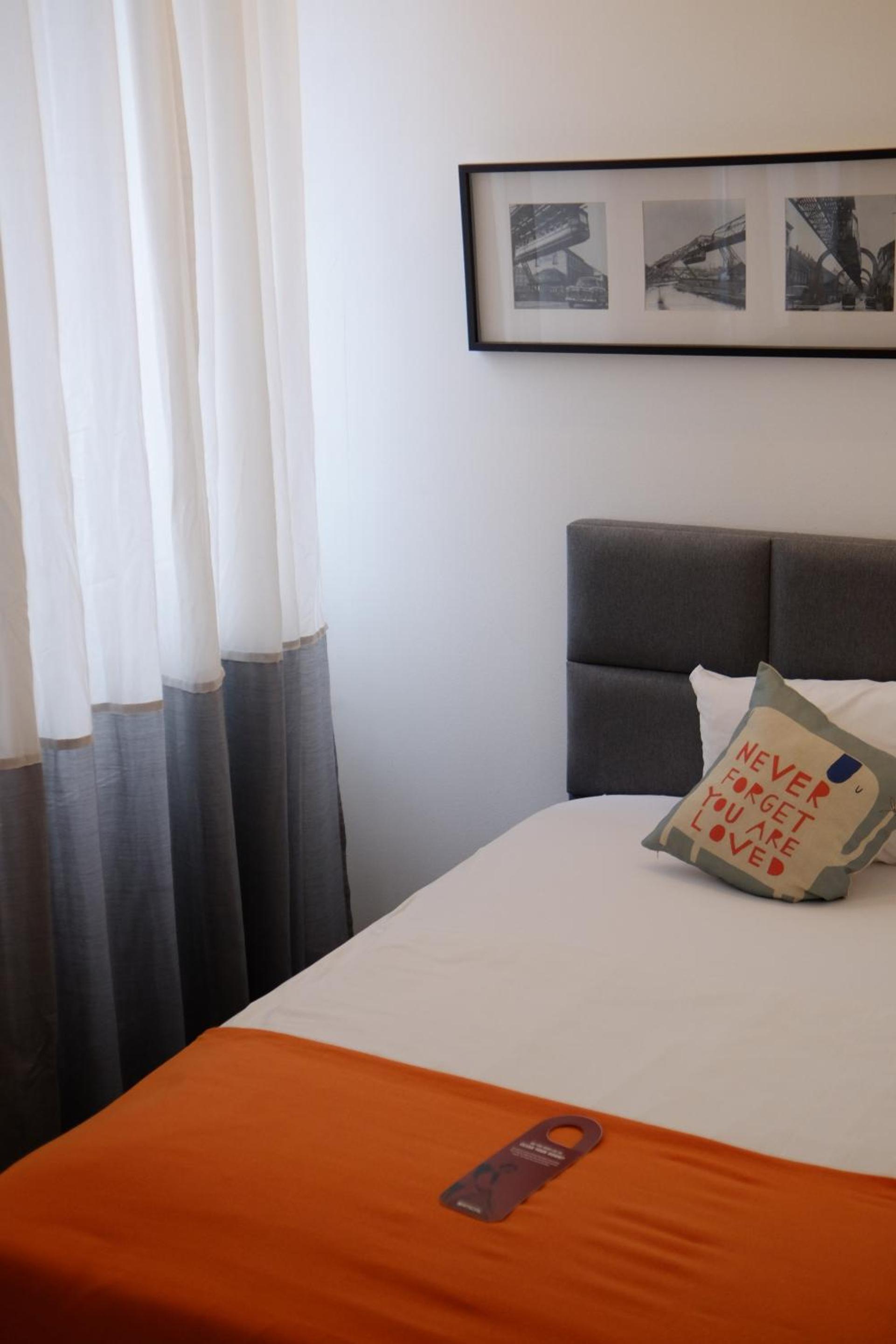 Standard Double Room - Photo 1