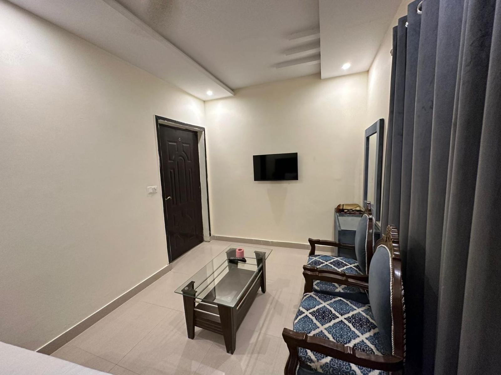Deluxe Single Room photo 3