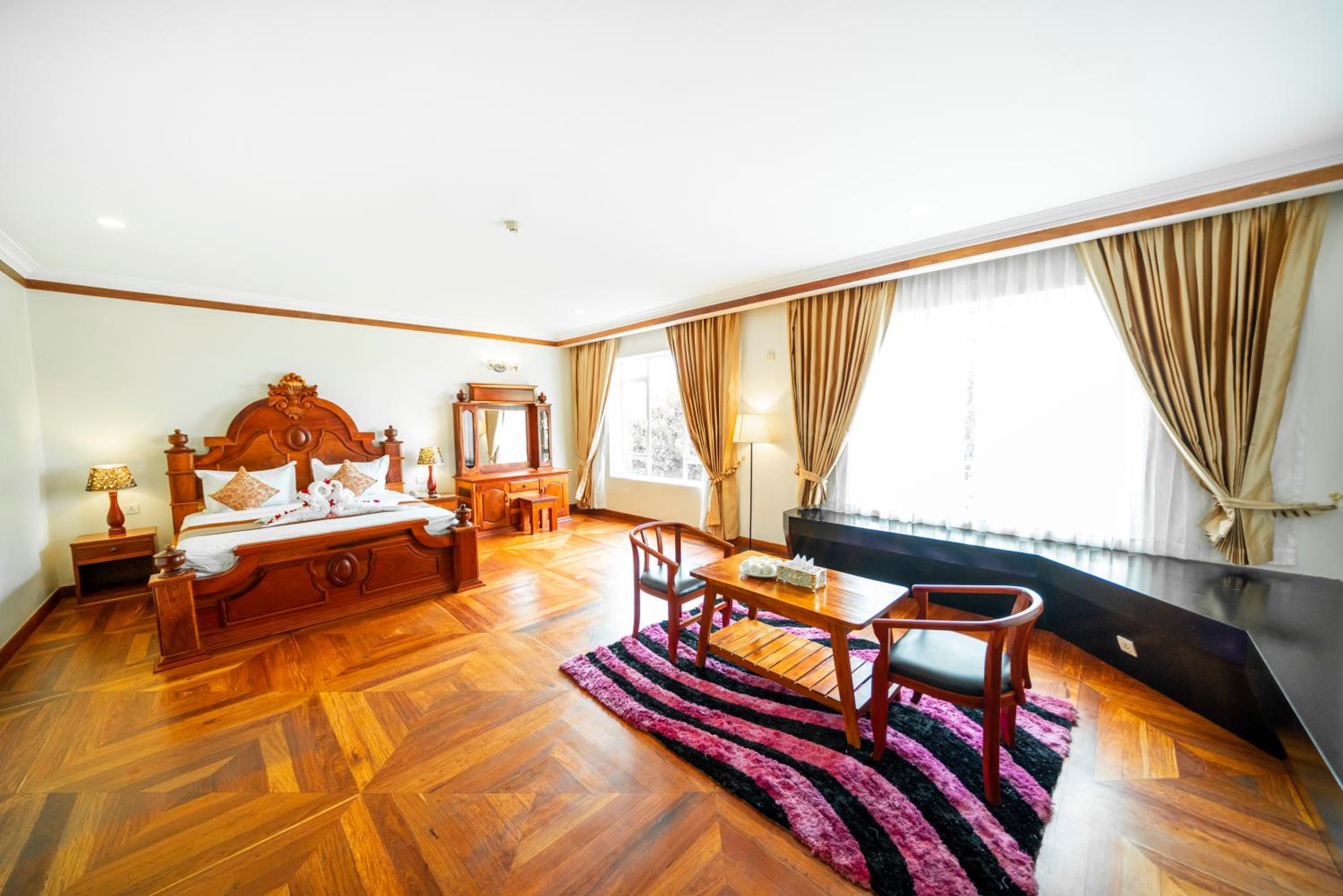 Superior Suite Double - Photo 13