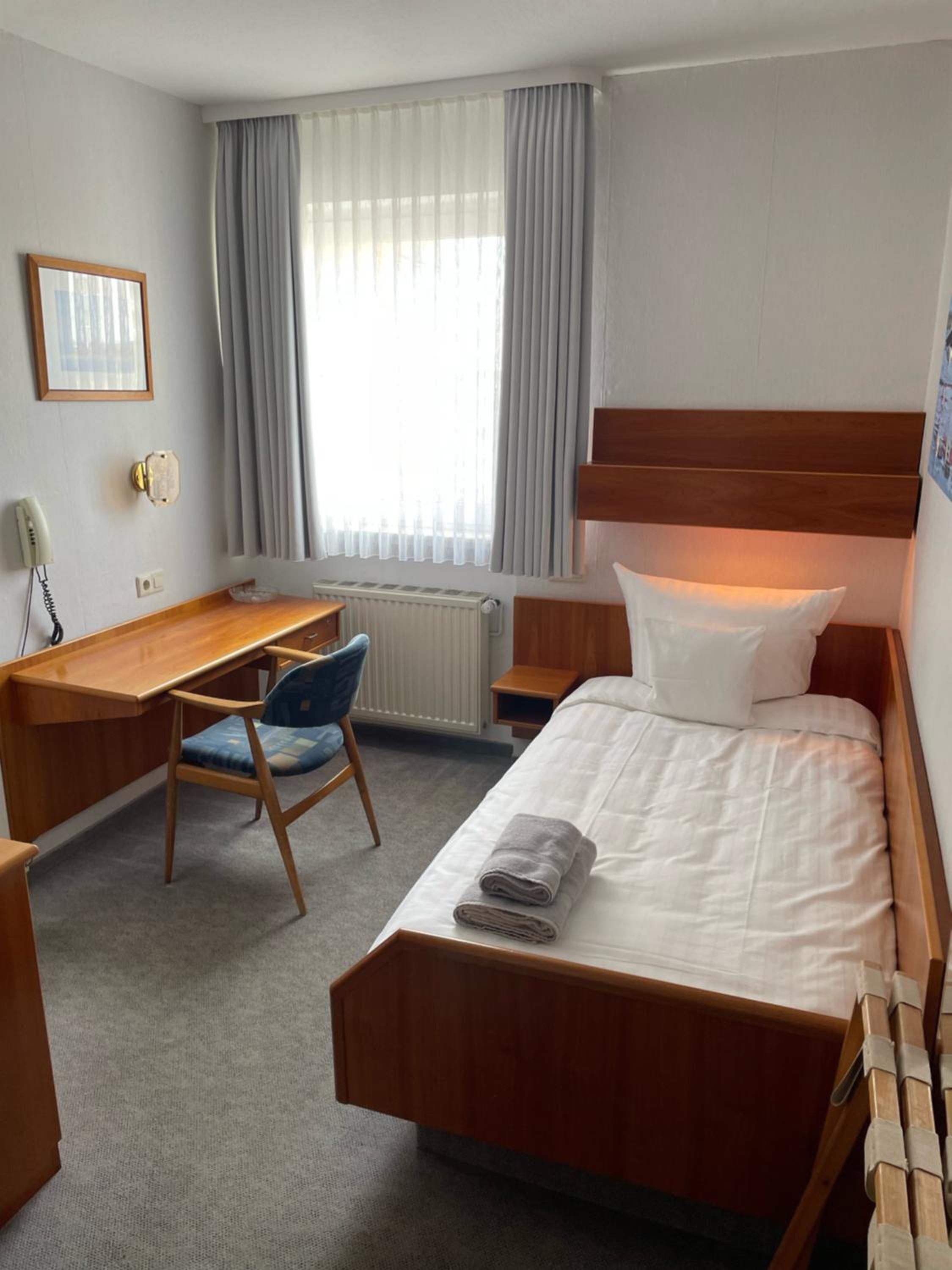 Single Room photo 2