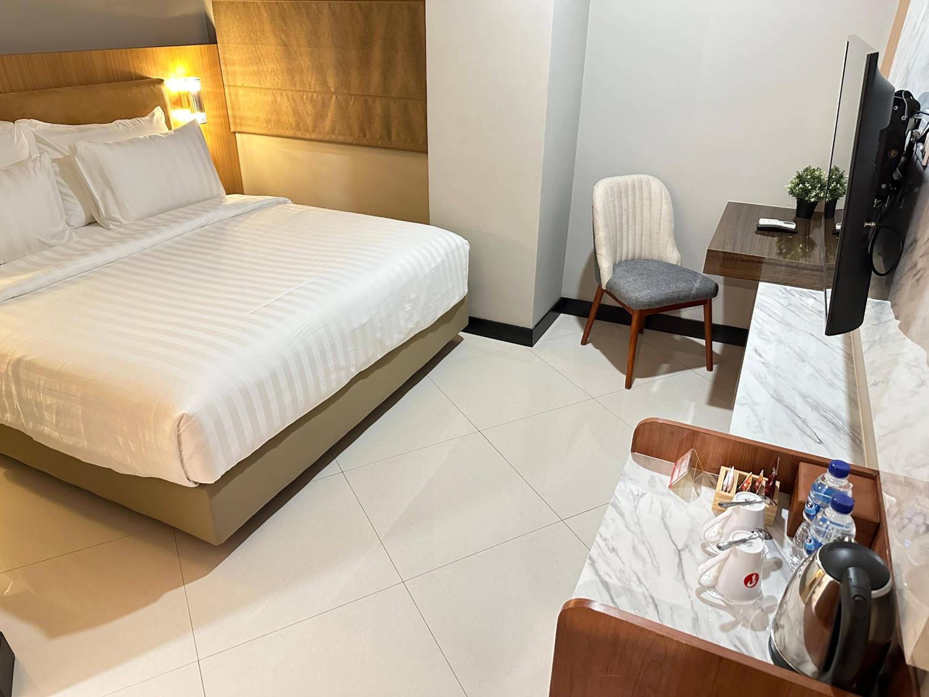 Superior Double or Twin Room - Photo 4