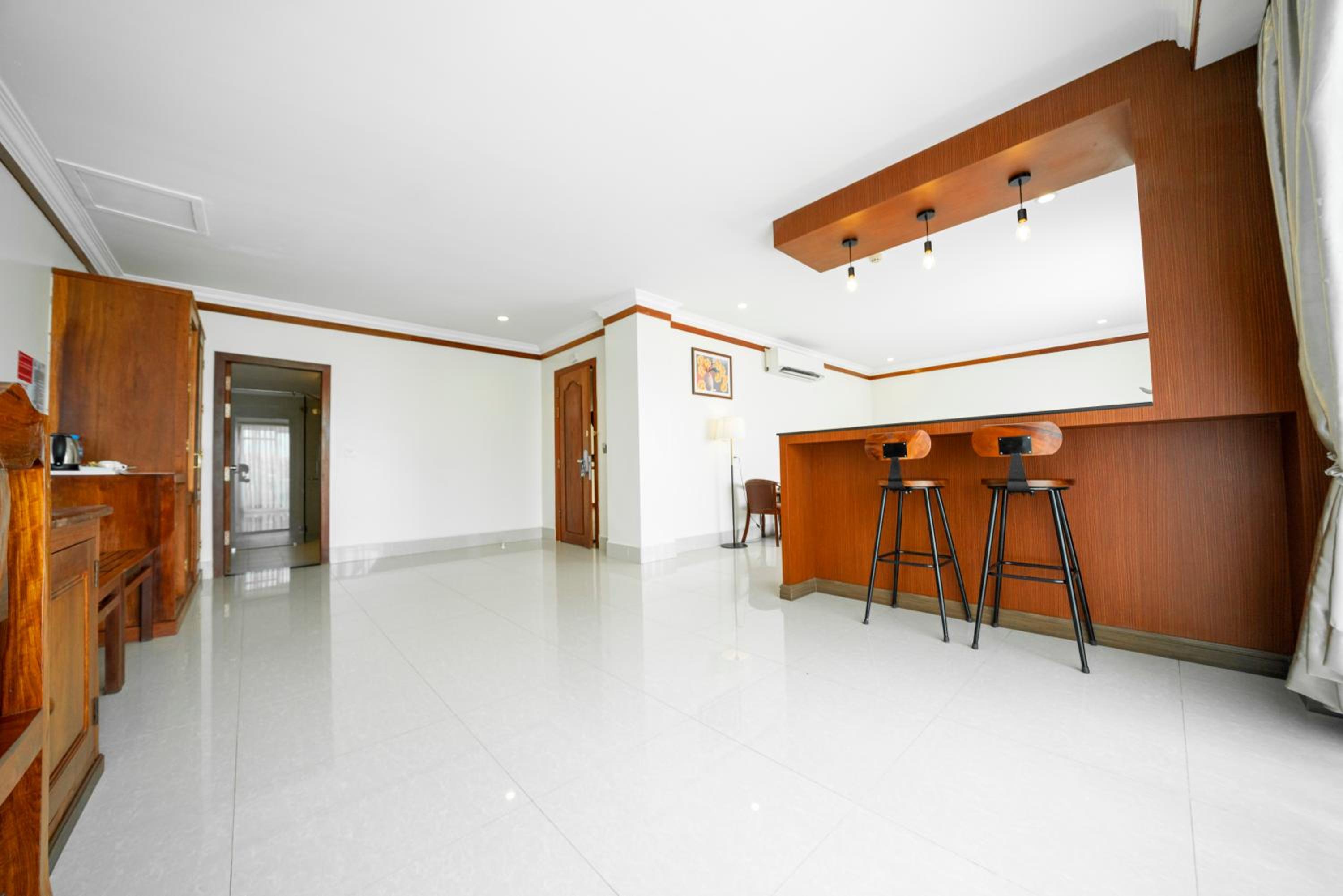 Suite - Photo 6