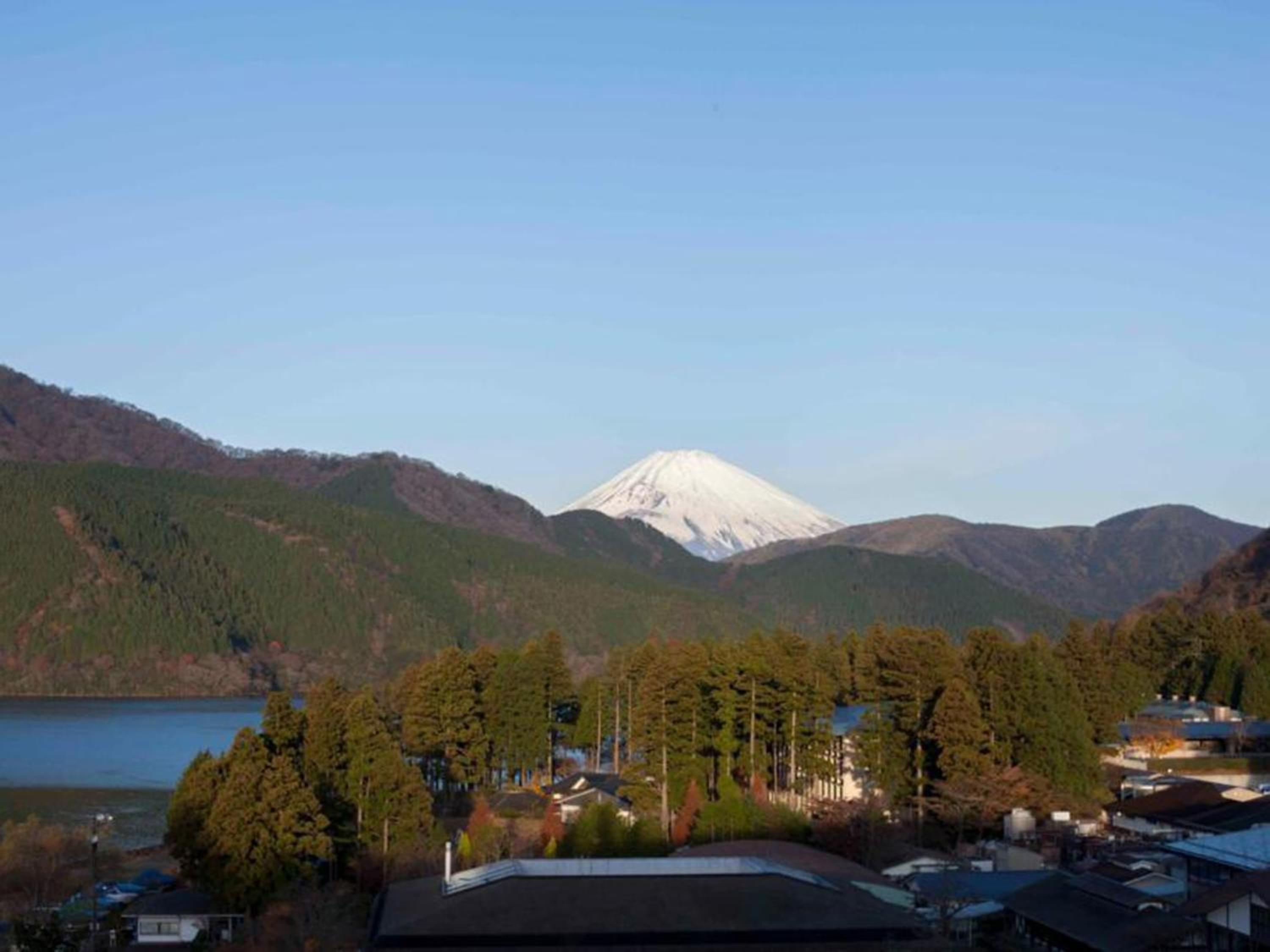 Japanese Style Twin-Bedded Room with Mt. Fuji & Lake View - Highest Floor thumbnail 6