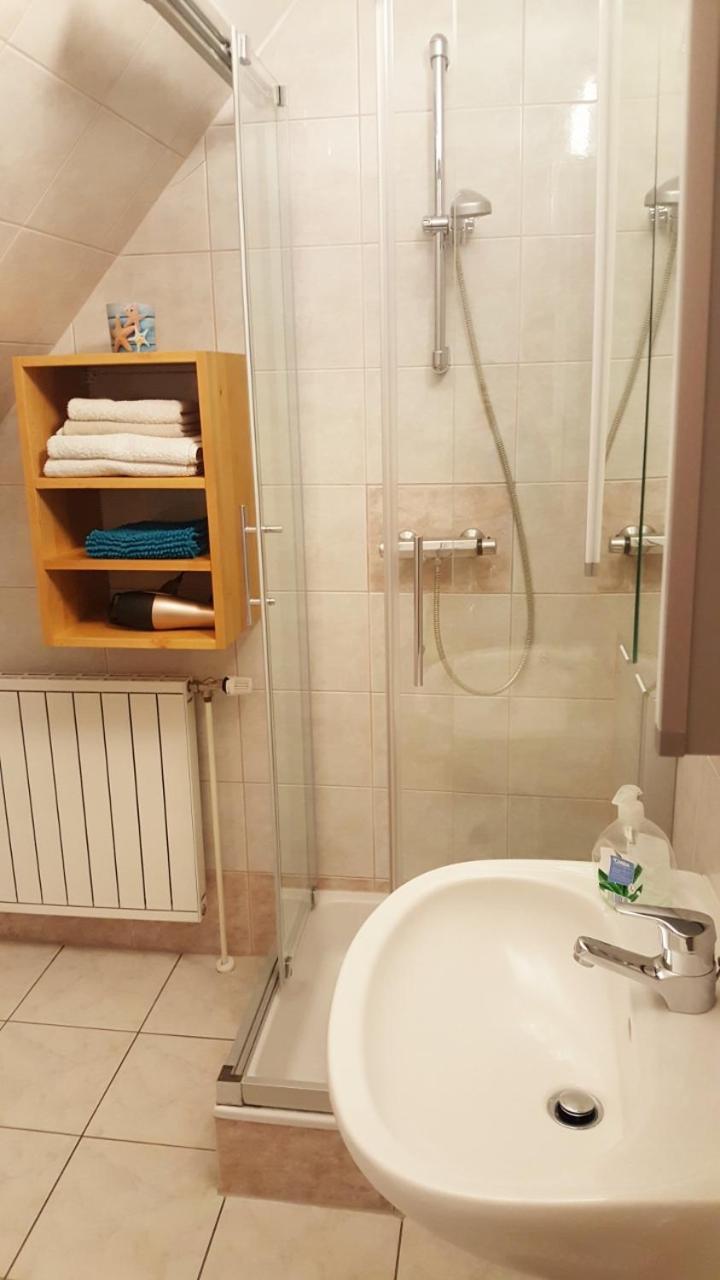 Standard Triple Room photo 2