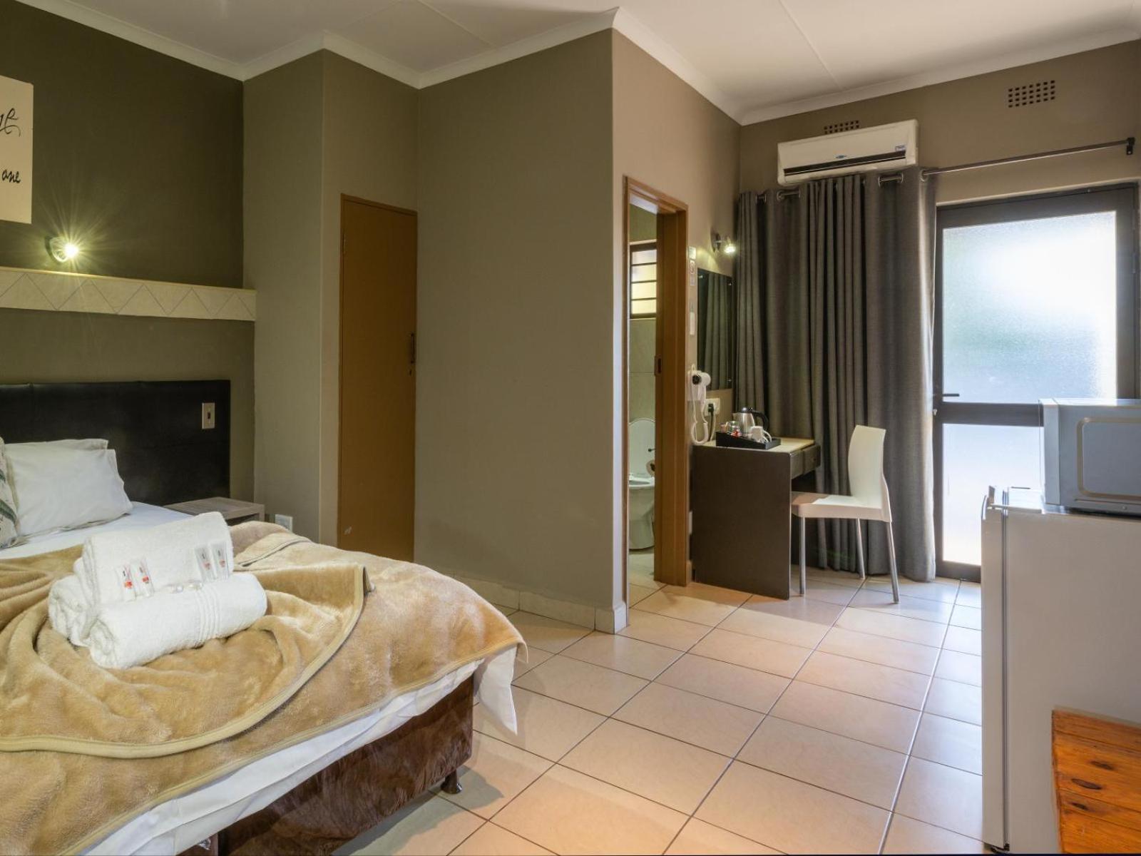 Standard Double Room - Photo 1