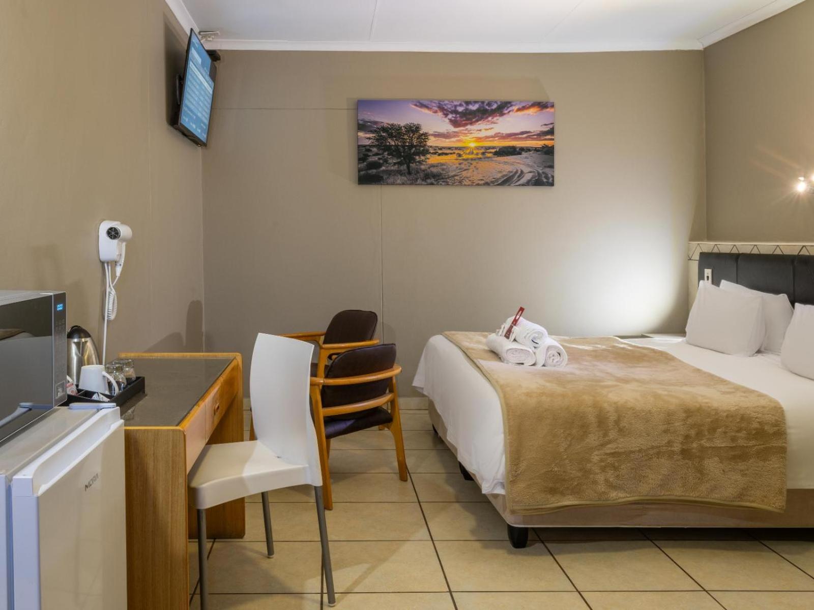 Standard Double Room - Photo 2