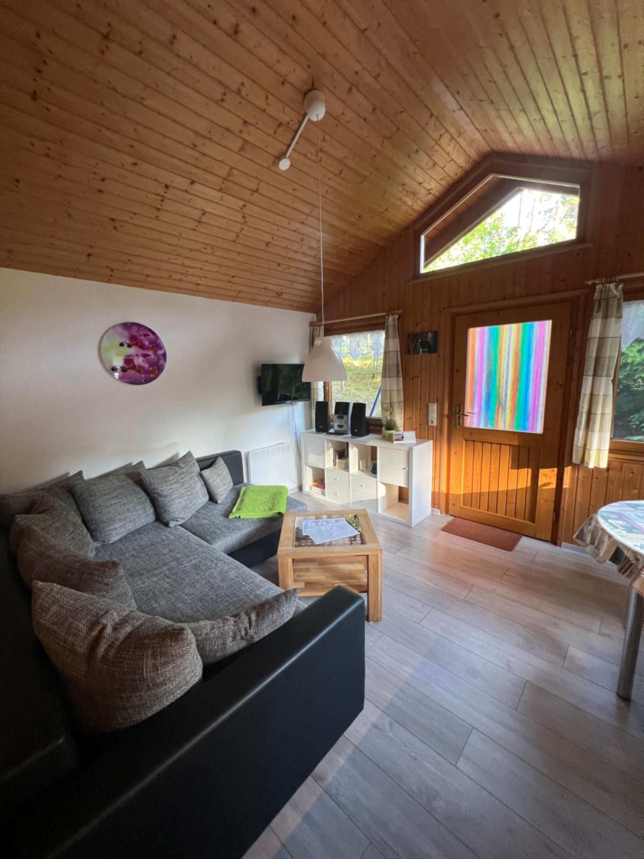 One-Bedroom House photo 1
