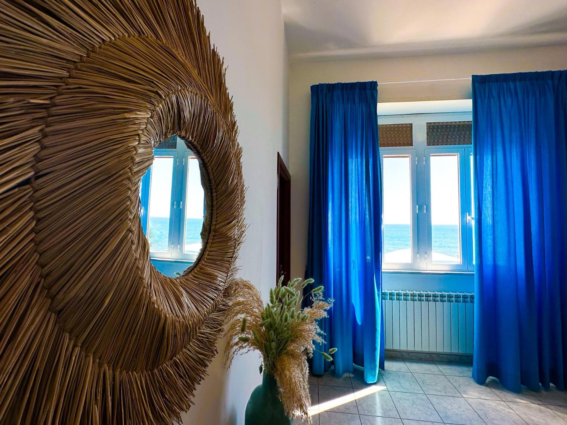 Quadruple Room with Sea View