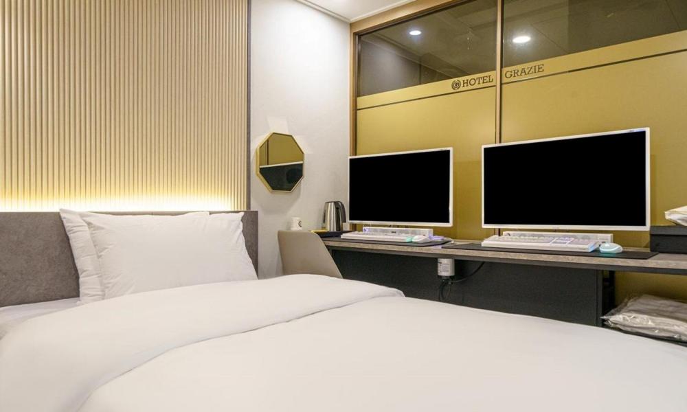 Deluxe Twin Room - Photo 5