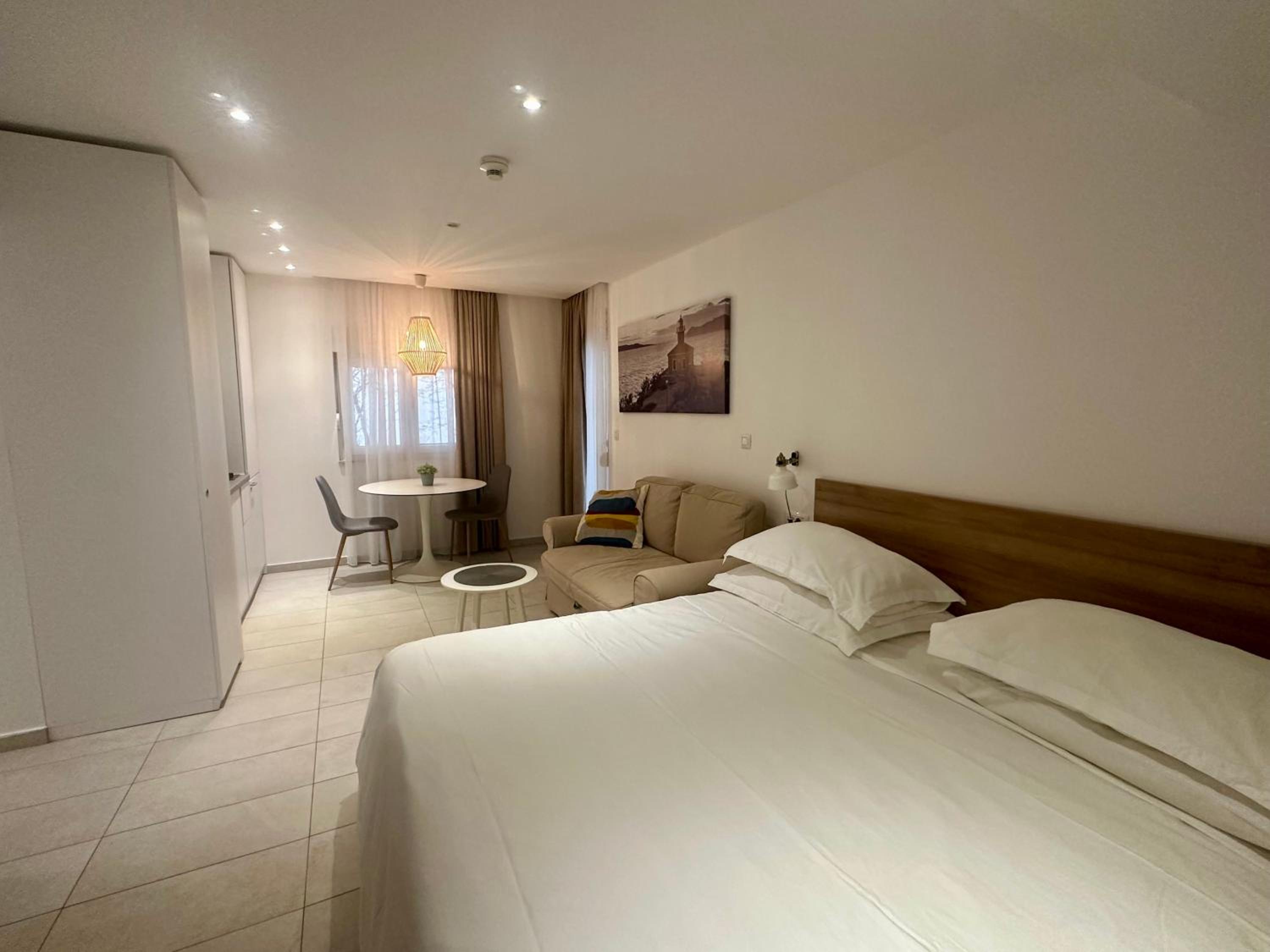 Studio apartment with a terrace photo 1