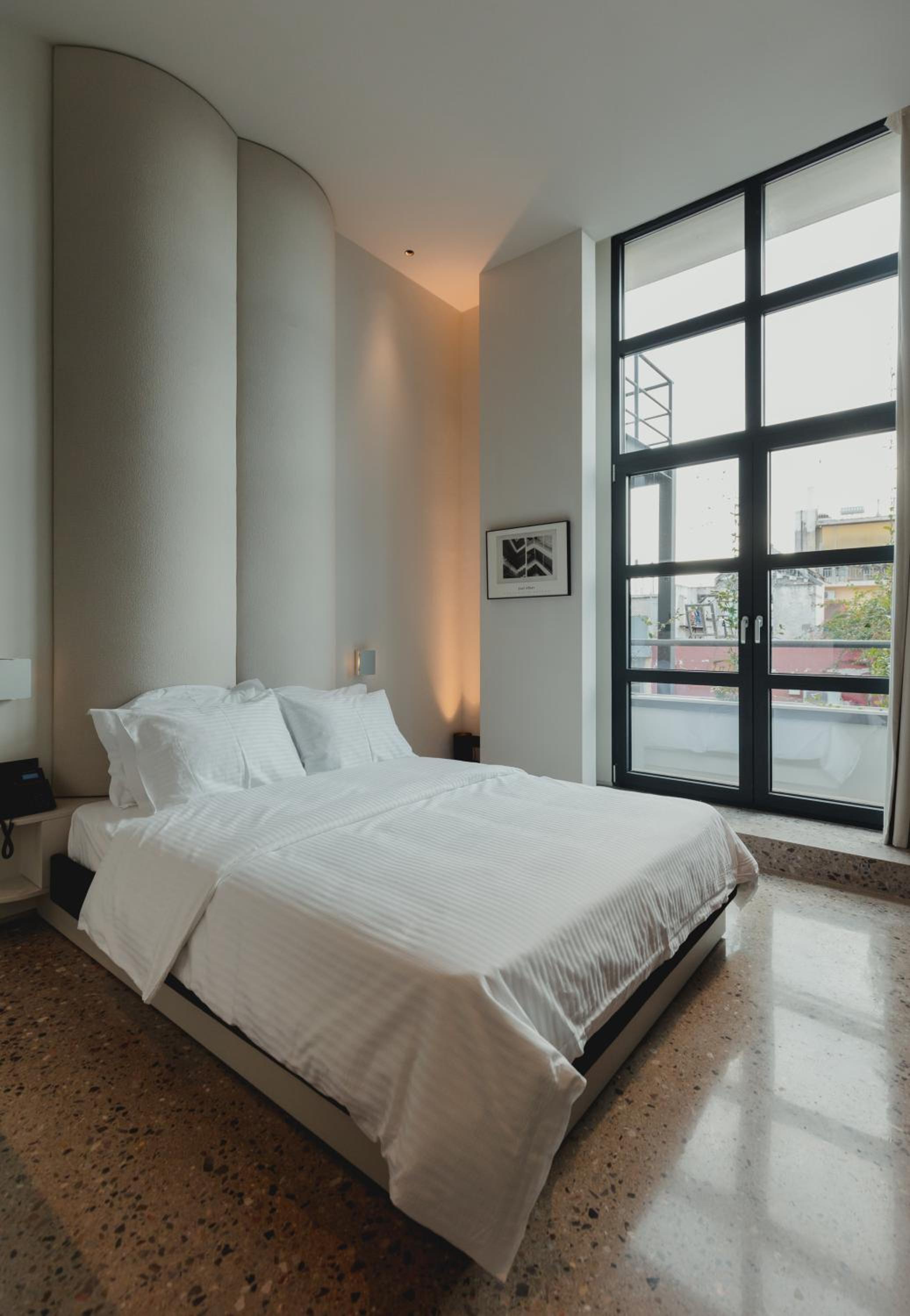 Superior King Room photo 2