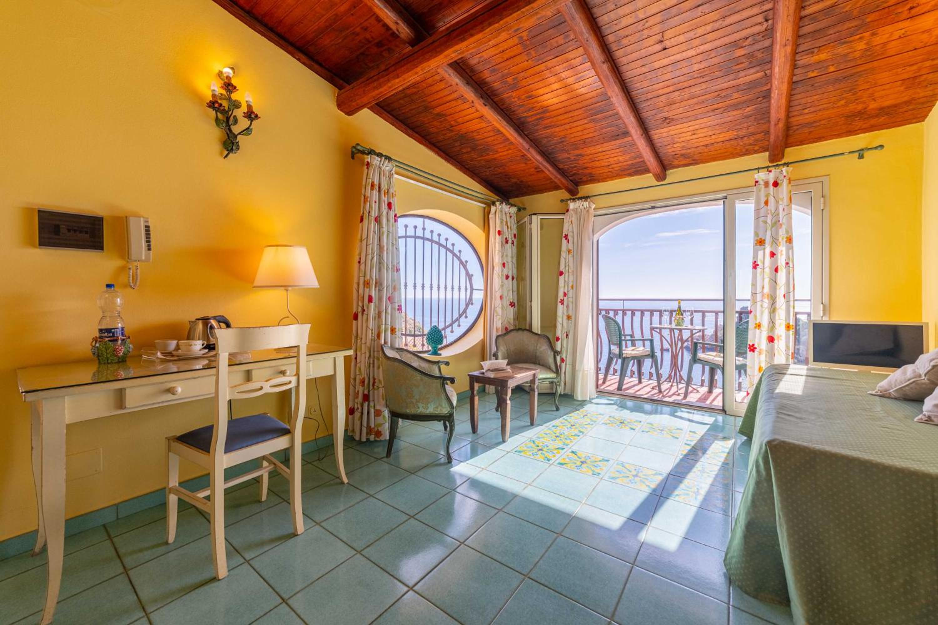 Camera vista mare