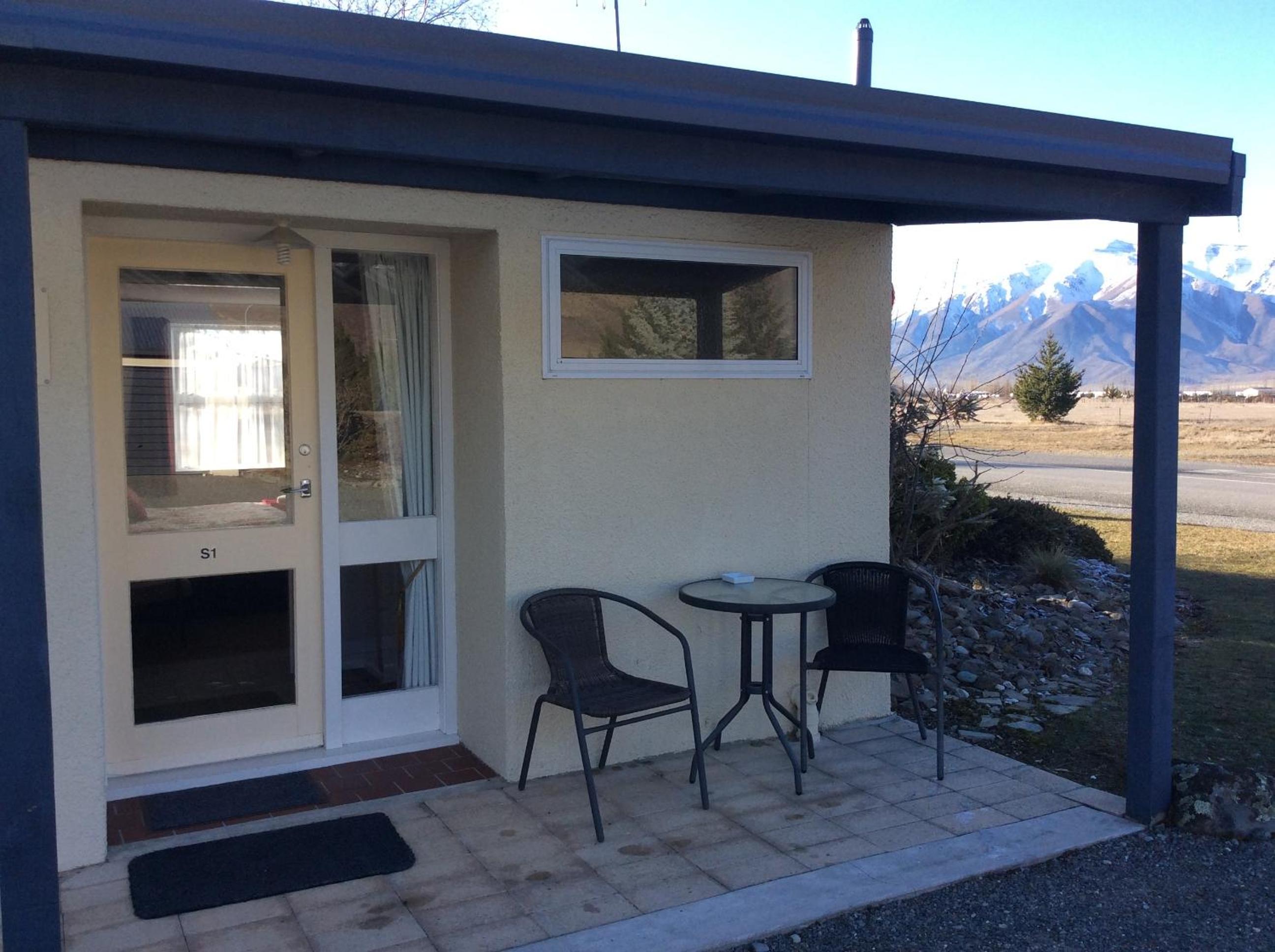 Budget Studio - Photo 4