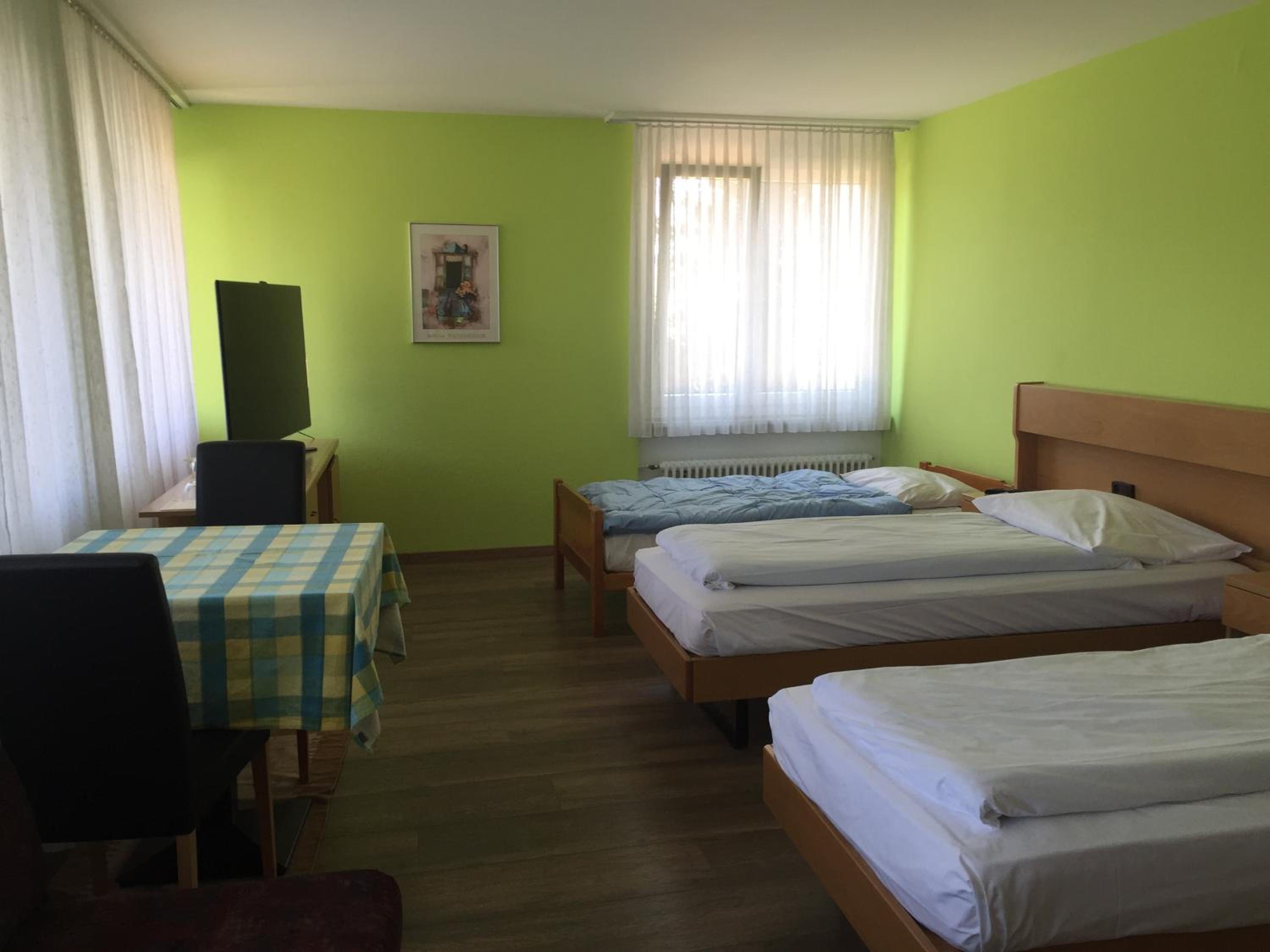 Standard Triple Room - Photo 4