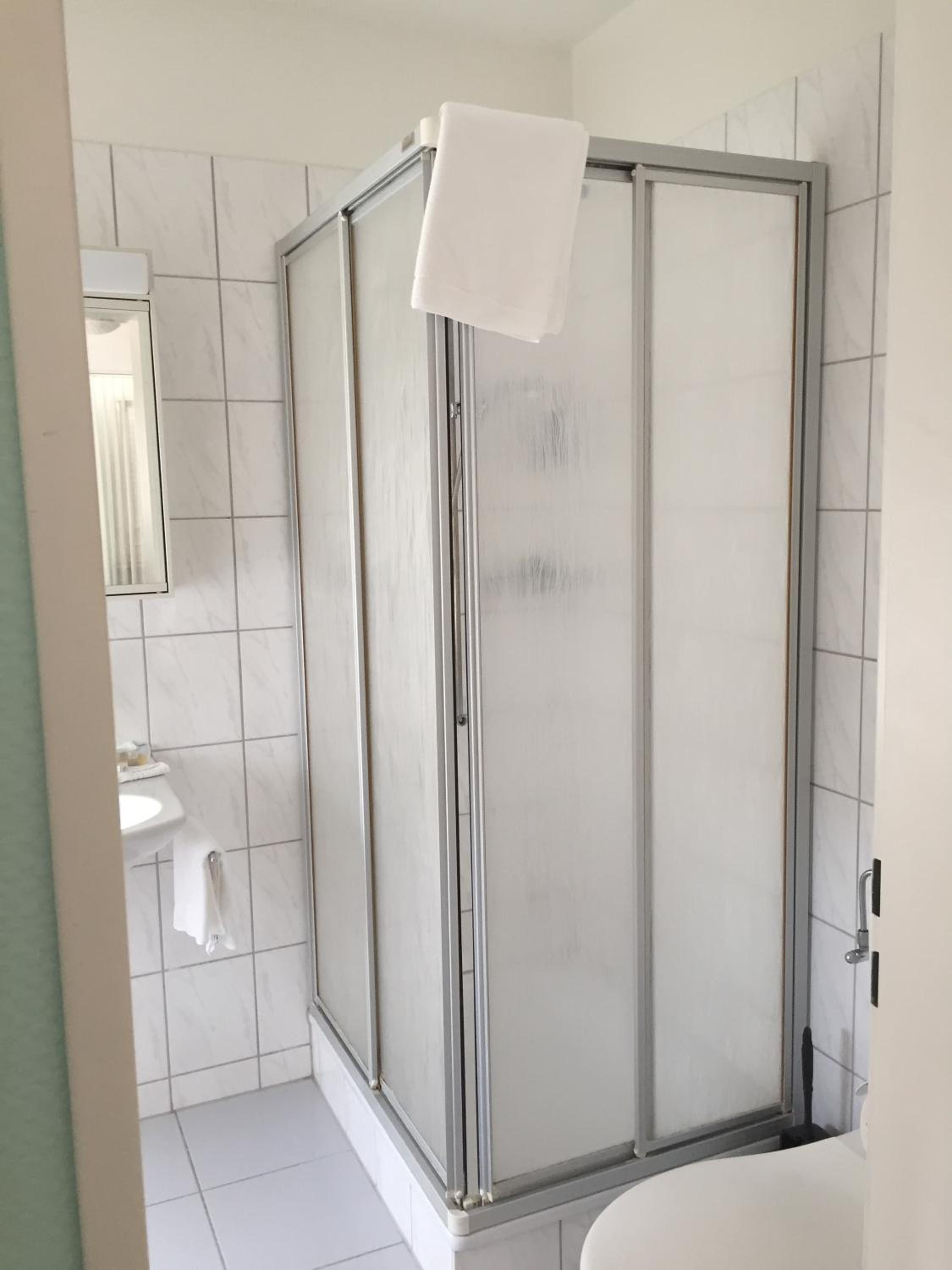 Standard Triple Room - Photo 5