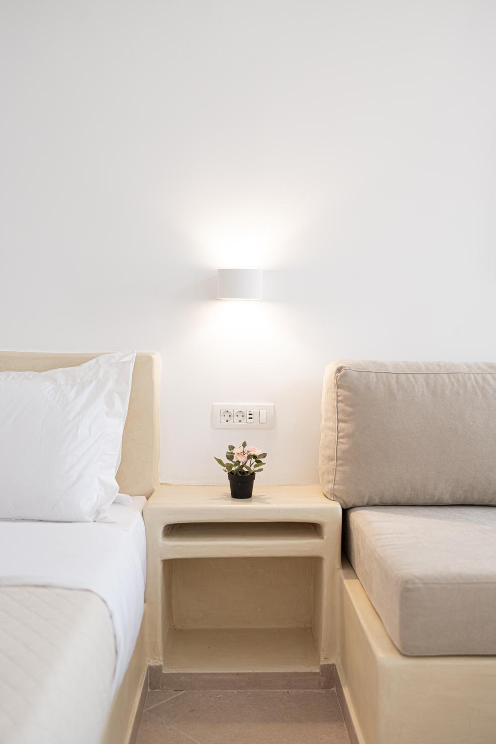 One-Bedroom House photo 3