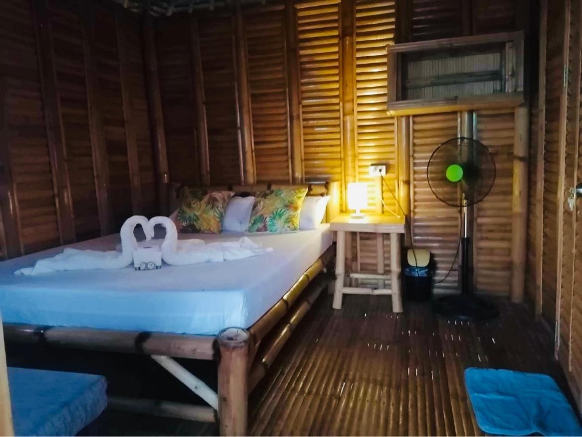 Bungalow with Patio - Photo 5