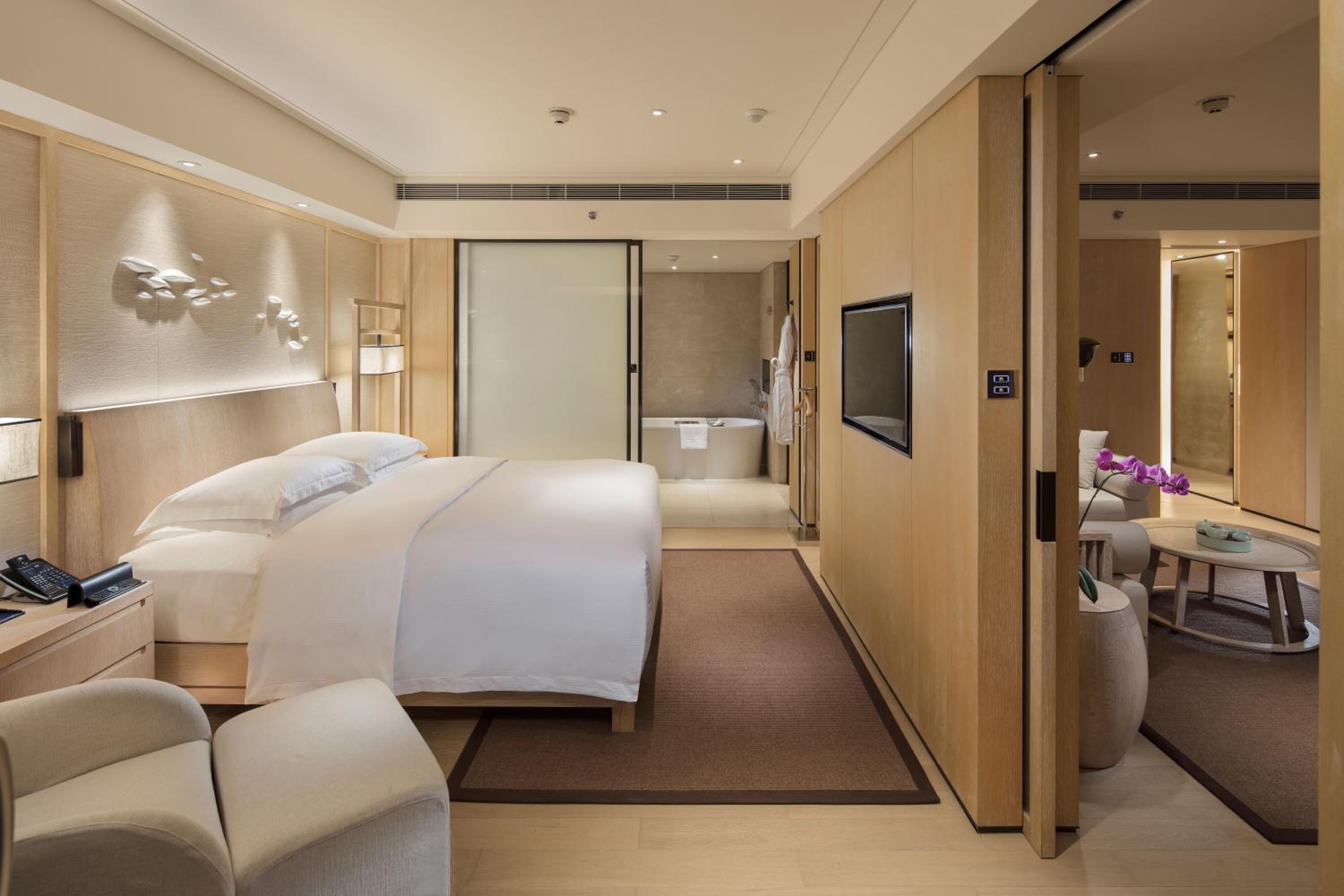 Seaside Suite - Nanhai Wing thumbnail 5