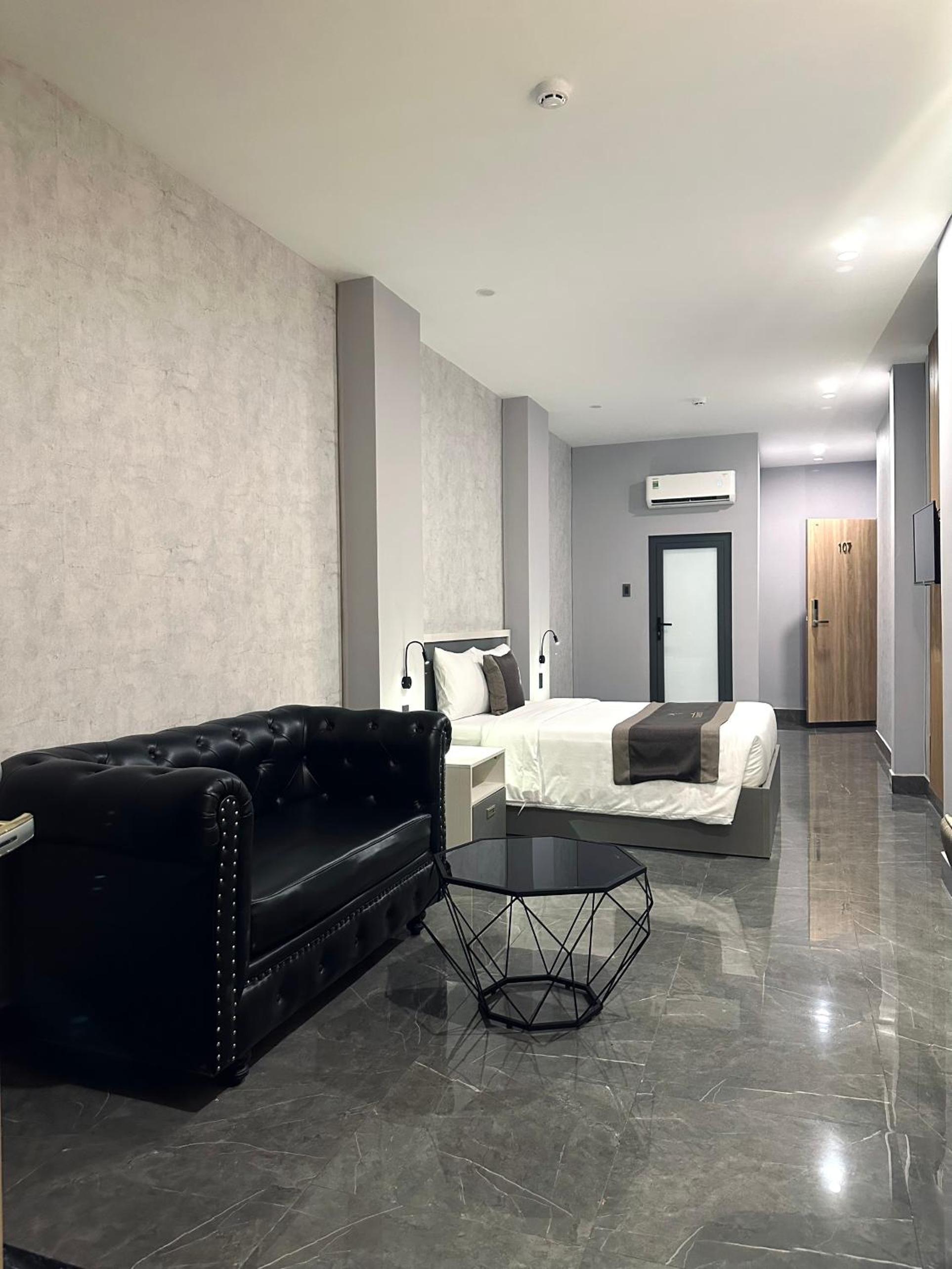 Deluxe Family Room photo 3